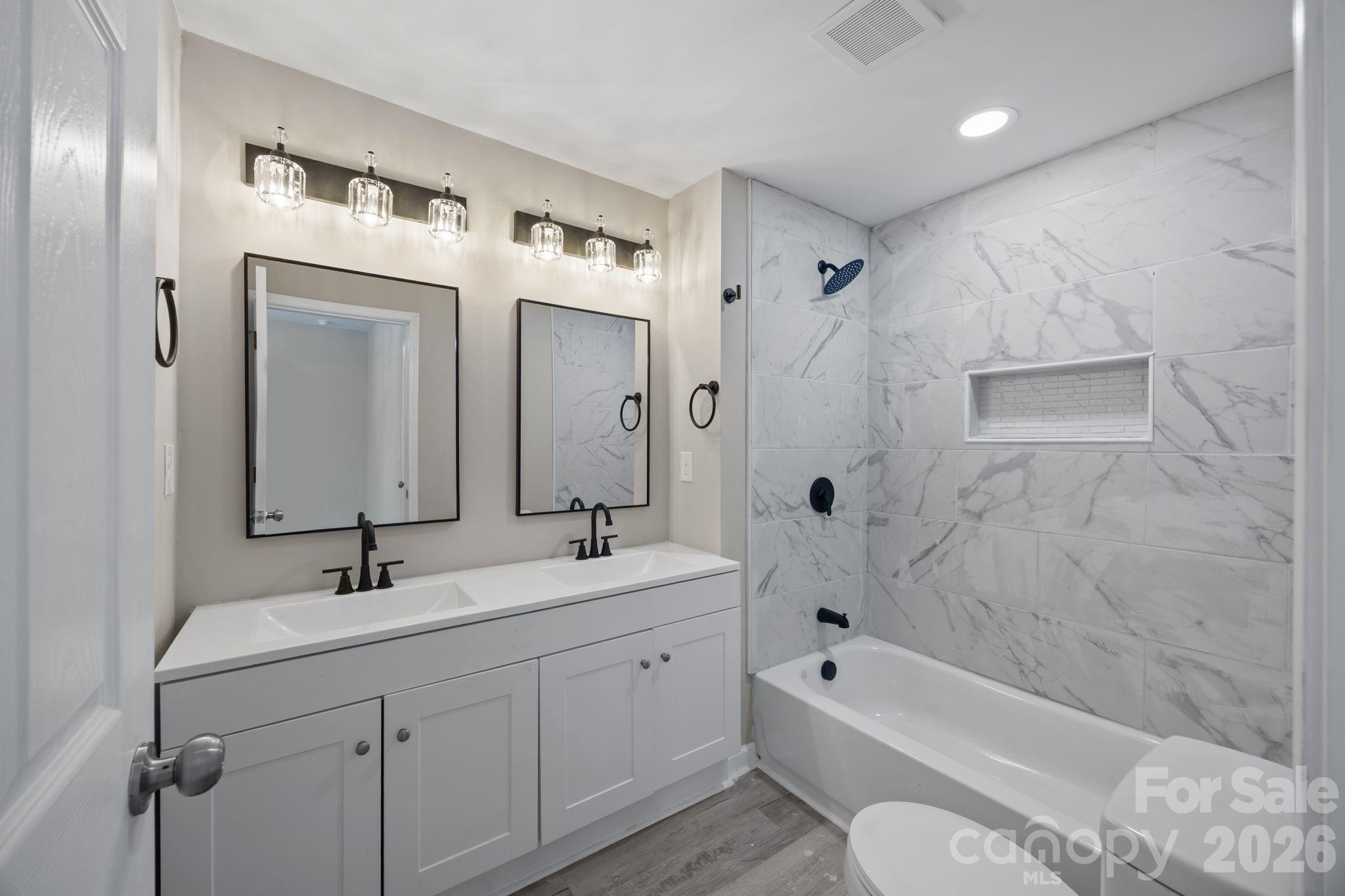 414 W Sharpe Street — Statesville
