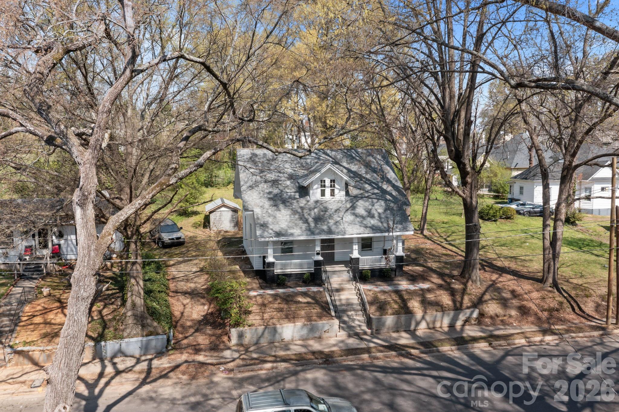 414 W Sharpe Street — Statesville