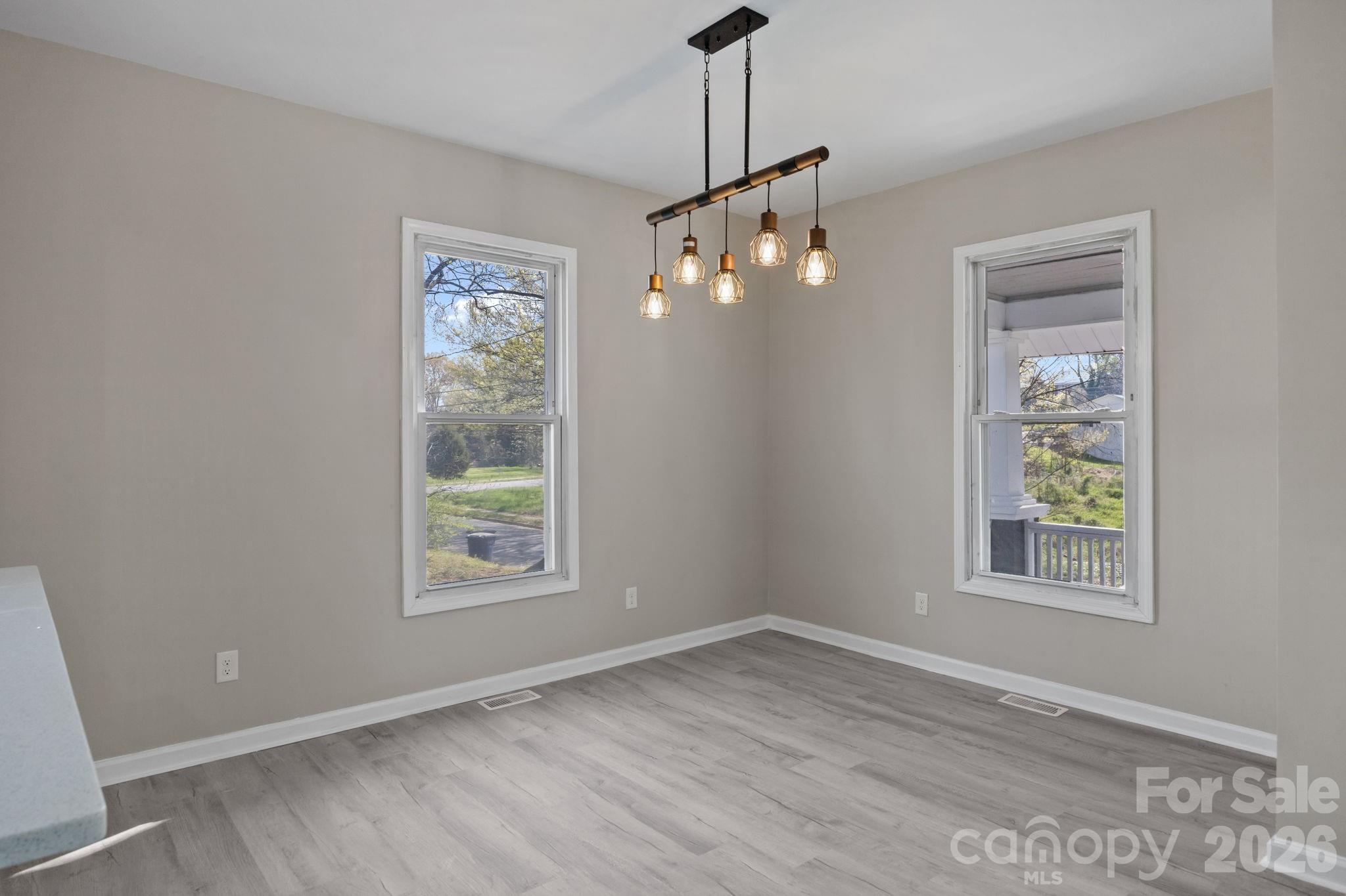 414 W Sharpe Street — Statesville