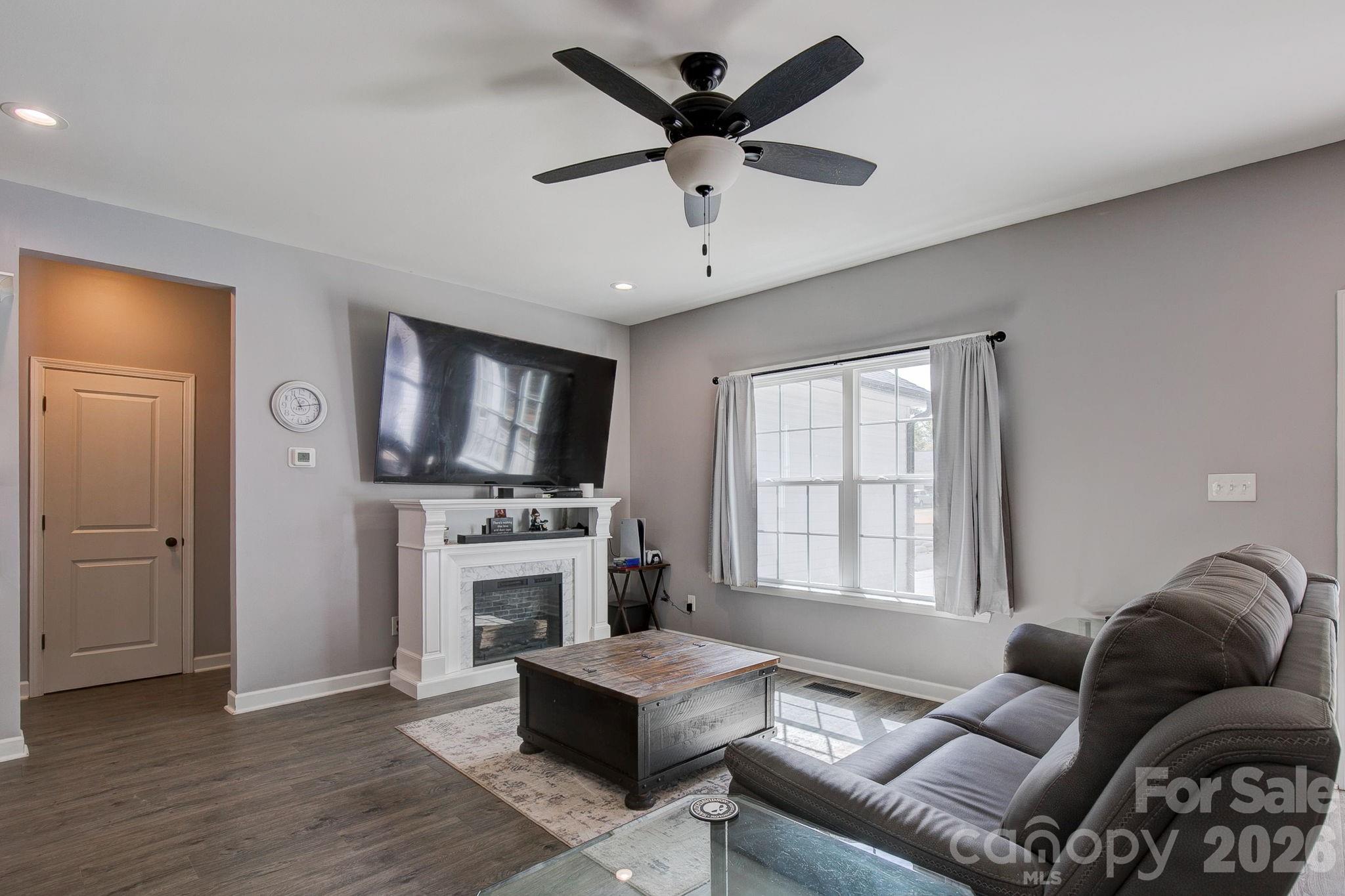 1254 Blairwood Court — Lancaster
