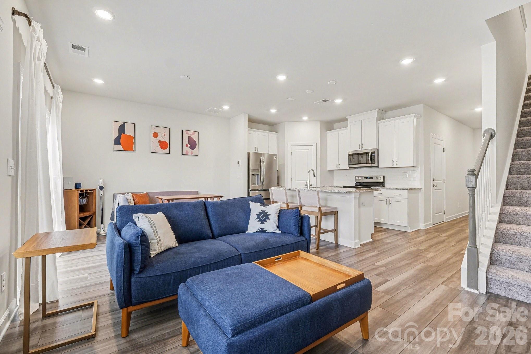 2207 Belterra Drive — Charlotte