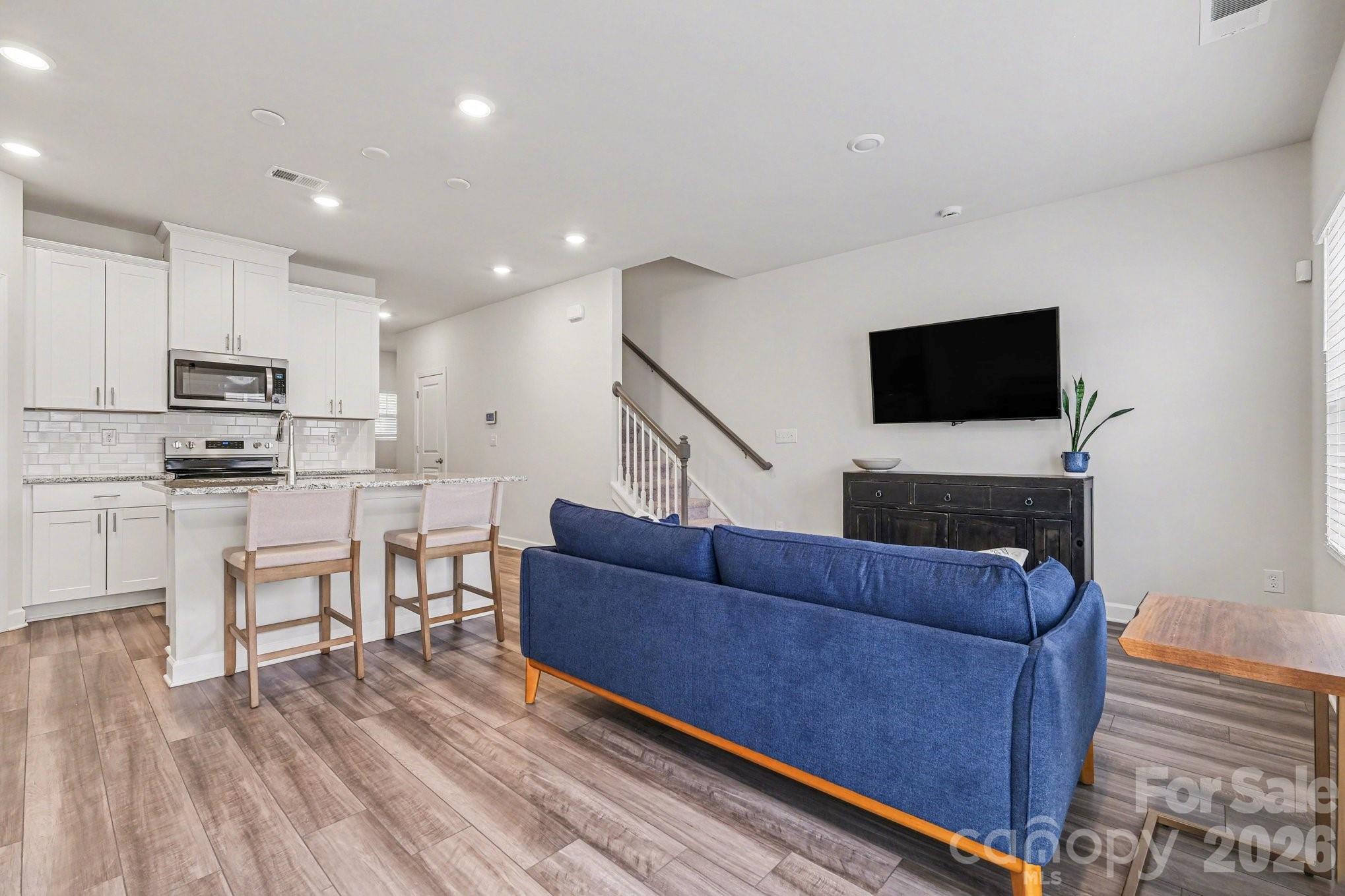 2207 Belterra Drive — Charlotte