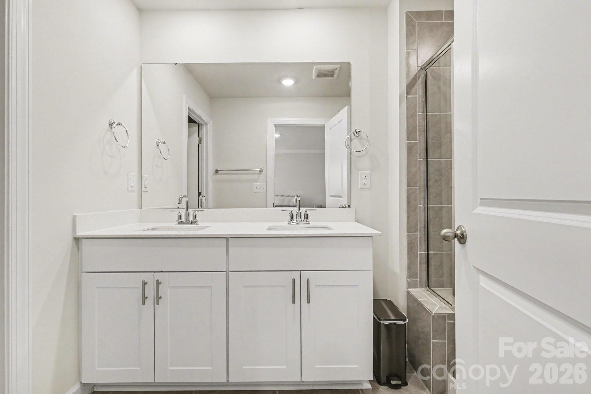 2207 Belterra Drive — Charlotte