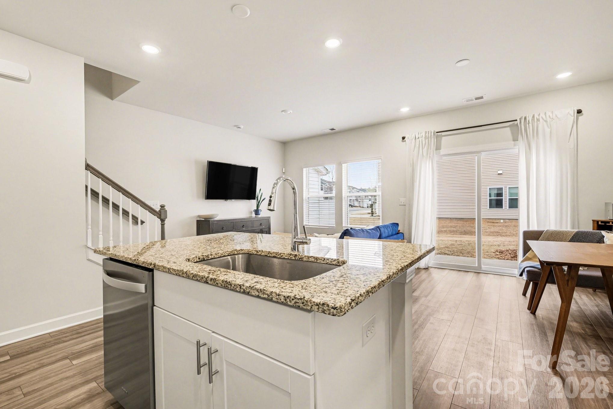 2207 Belterra Drive — Charlotte