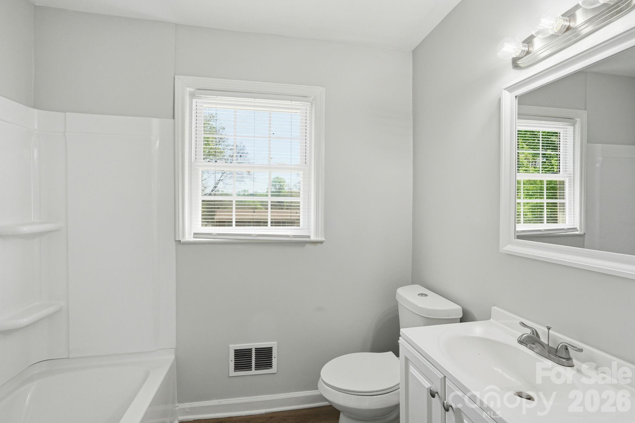 2323 Maplewood Drive — Gastonia