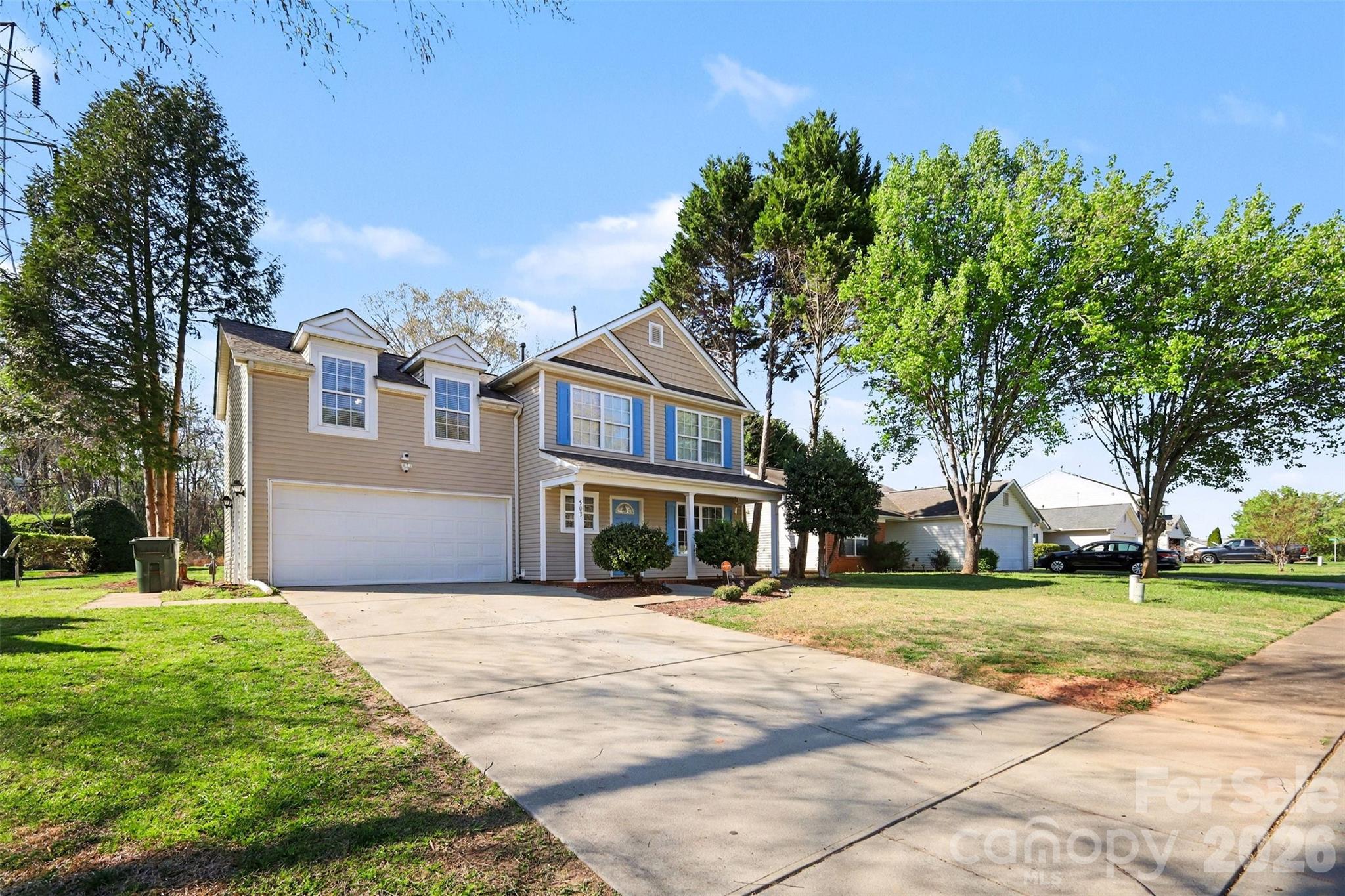 503 River View Drive — Lowell
