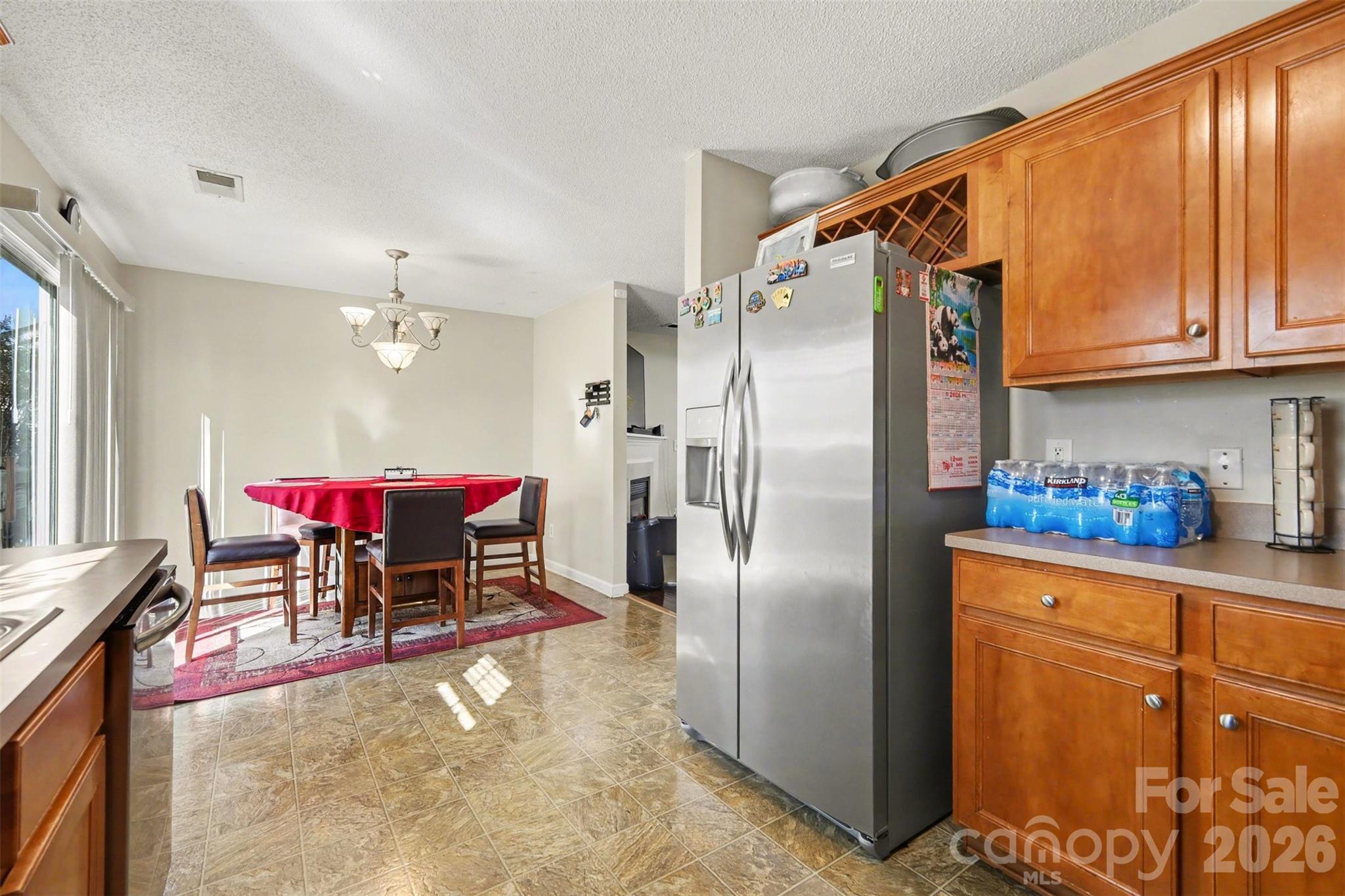 503 River View Drive — Lowell