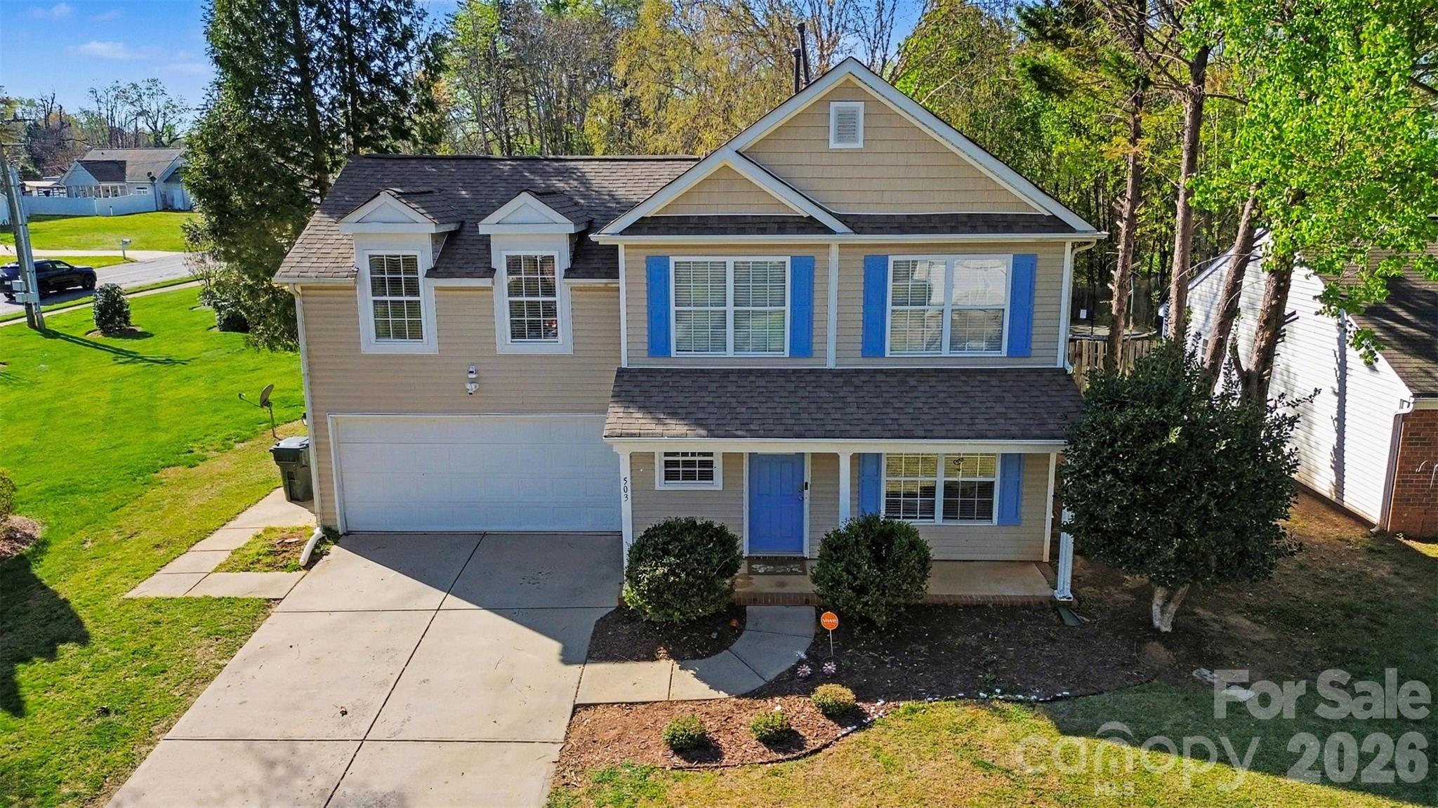 503 River View Drive — Lowell