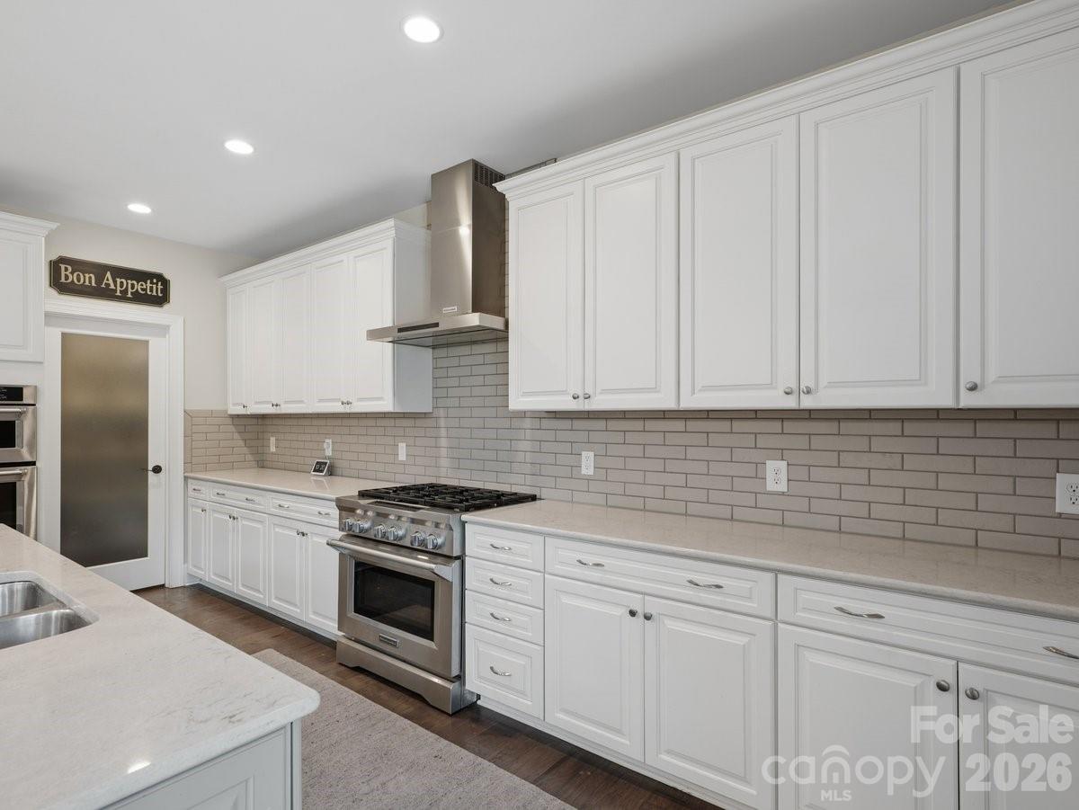1015 Golden Bell Drive — Waxhaw