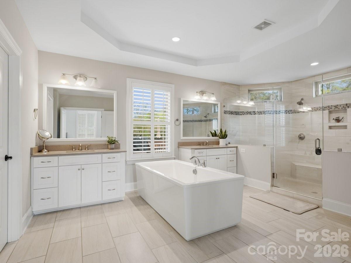 1015 Golden Bell Drive — Waxhaw