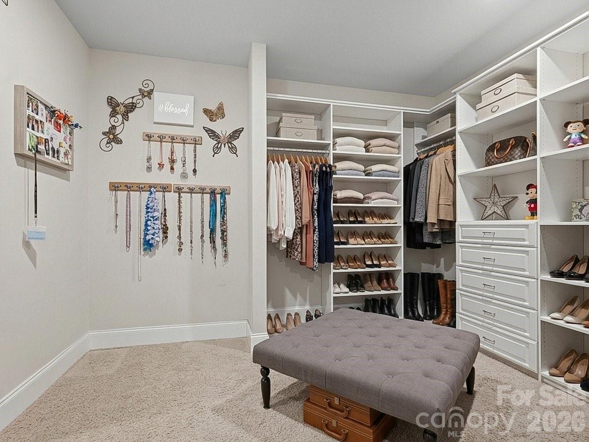 1015 Golden Bell Drive — Waxhaw
