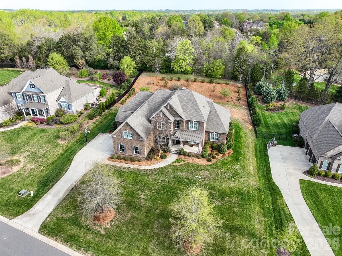 1015 Golden Bell Drive — Waxhaw