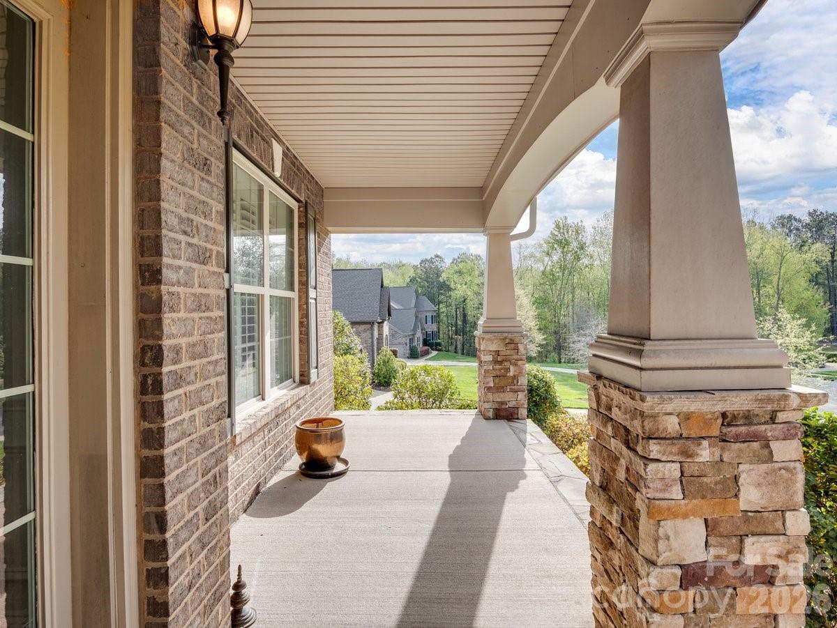 1015 Golden Bell Drive — Waxhaw