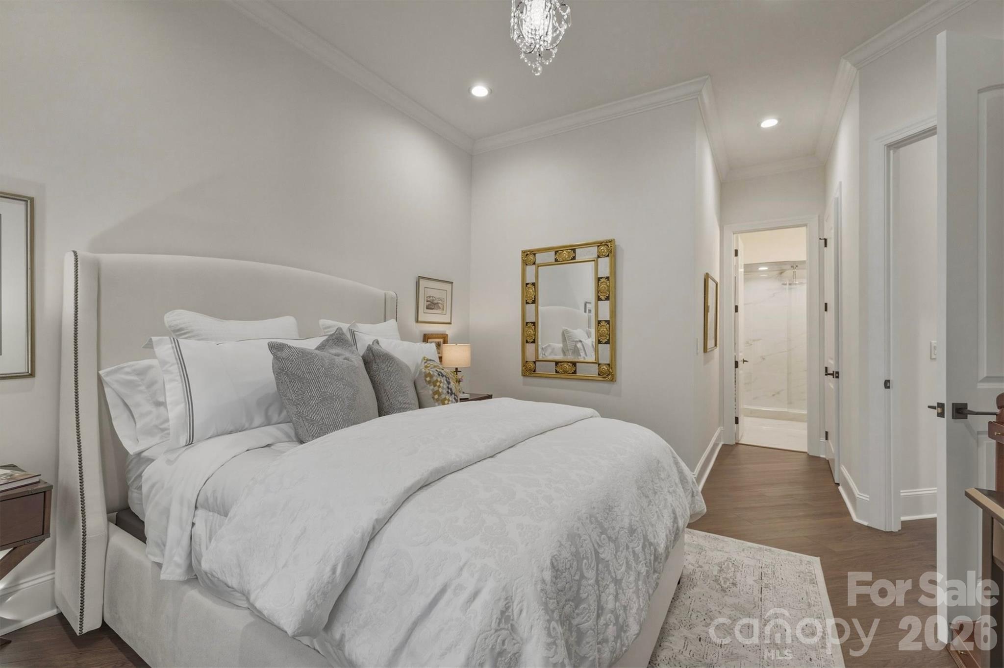 1506 High Valley Way — Lenoir