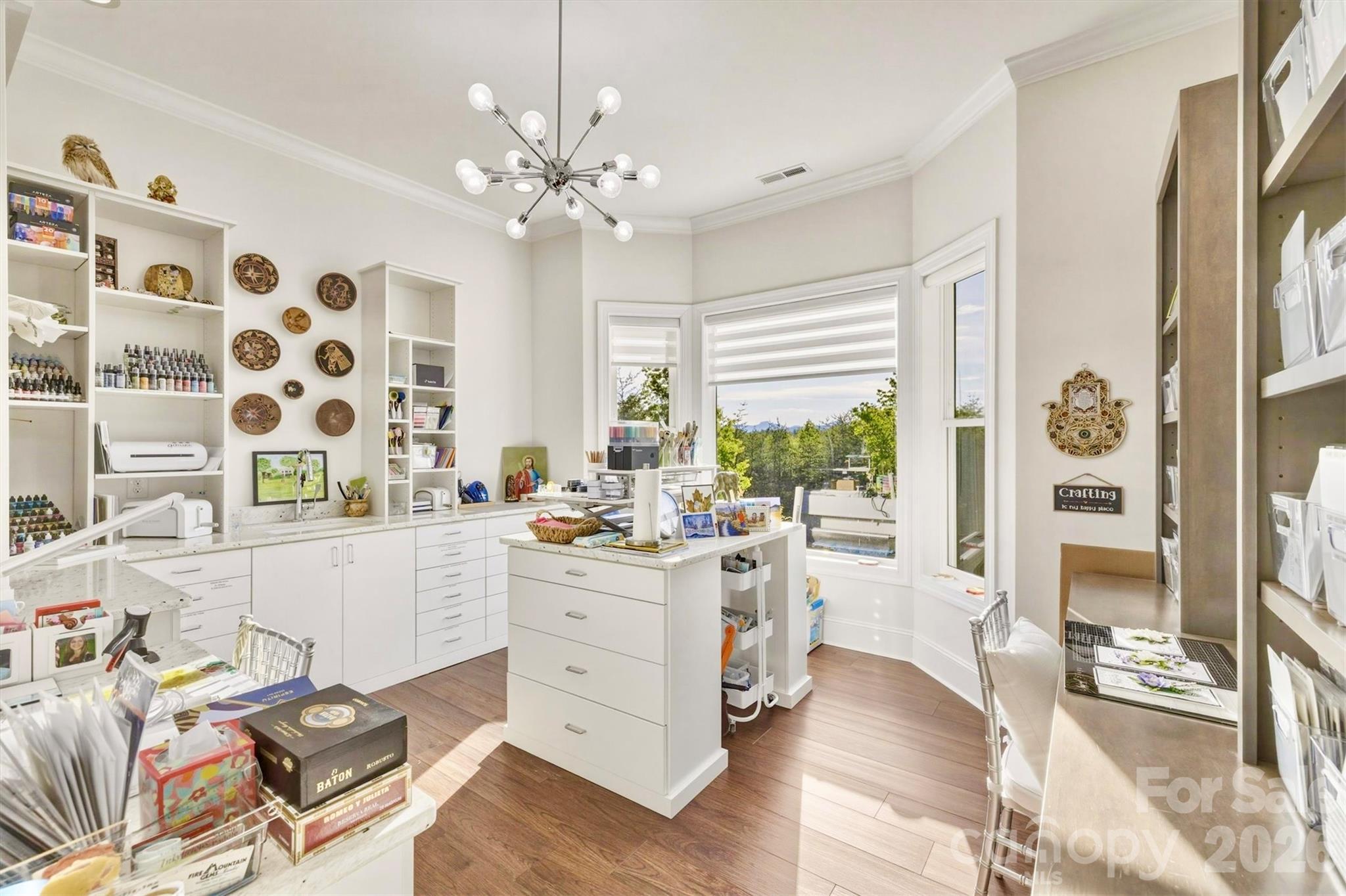 1506 High Valley Way — Lenoir