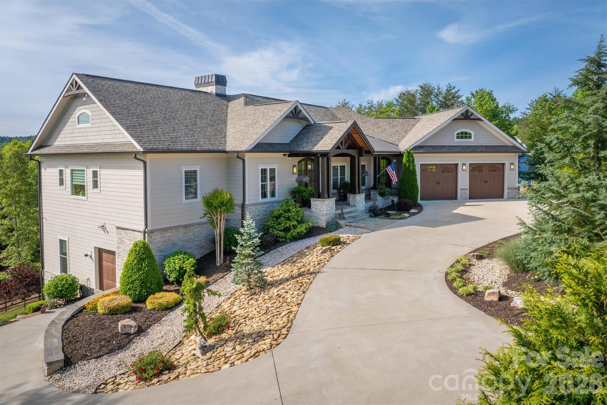 1506 High Valley Way — Lenoir