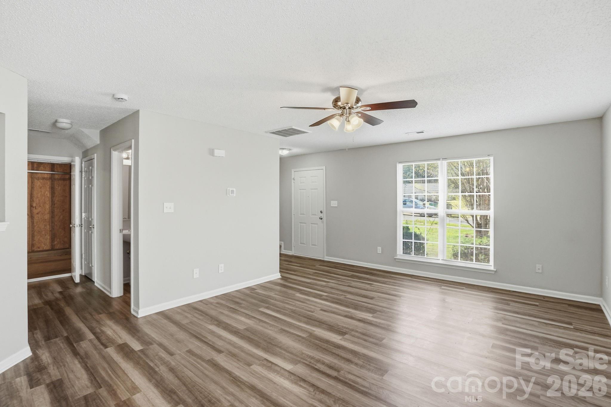 836 Almora Drive — Charlotte