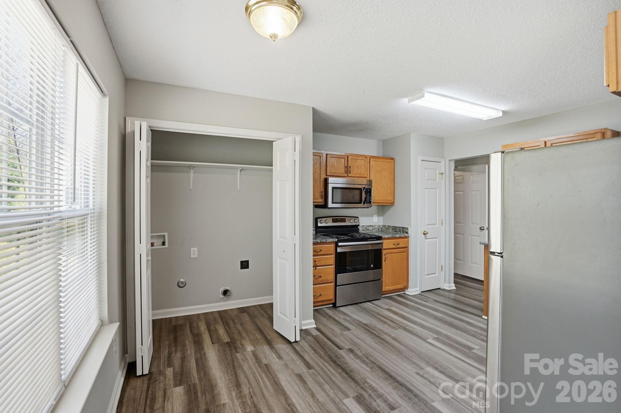 836 Almora Drive — Charlotte