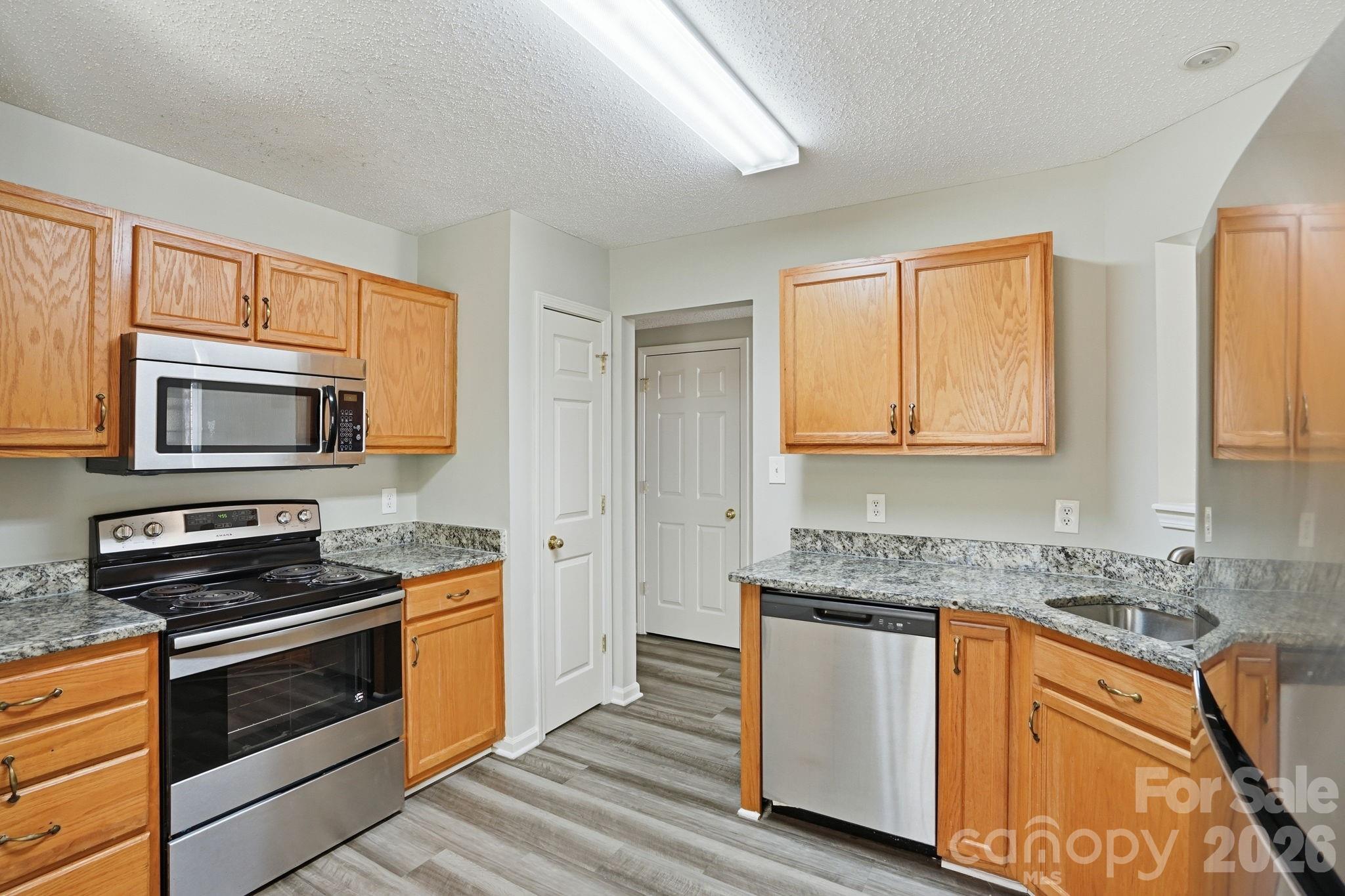 836 Almora Drive — Charlotte