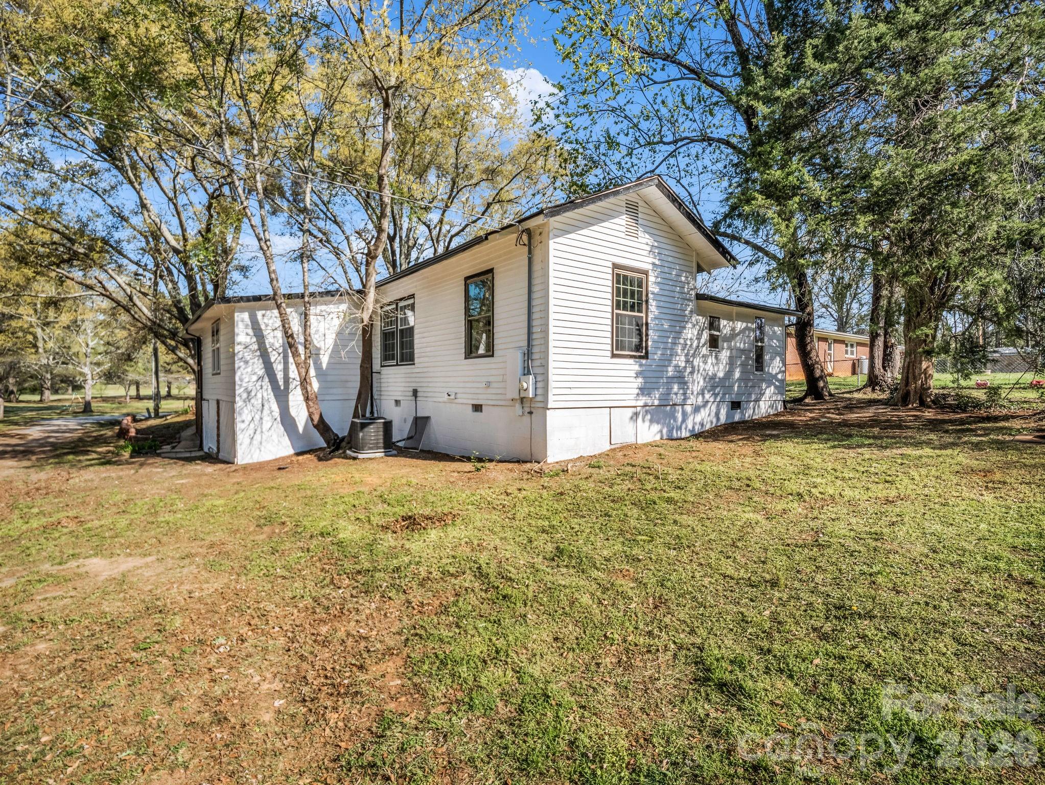 109 NC 120 Highway — Mooresboro
