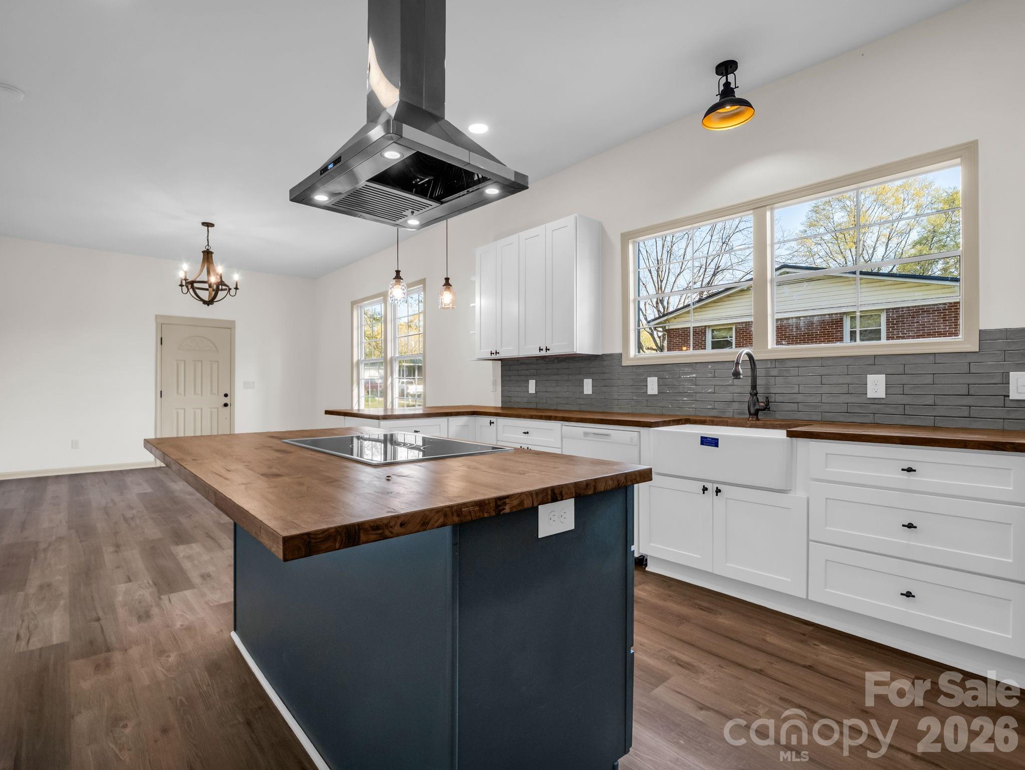 109 NC 120 Highway — Mooresboro