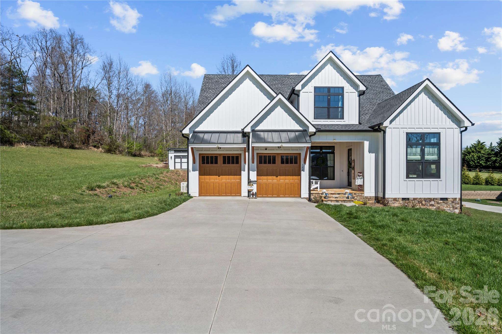 122 Wintercress Drive — Mills River