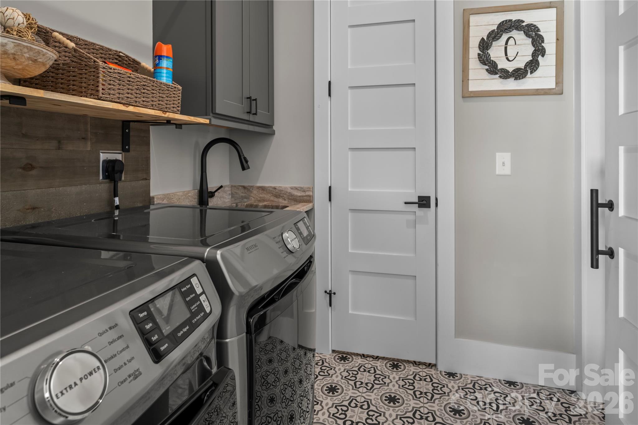 122 Wintercress Drive — Mills River