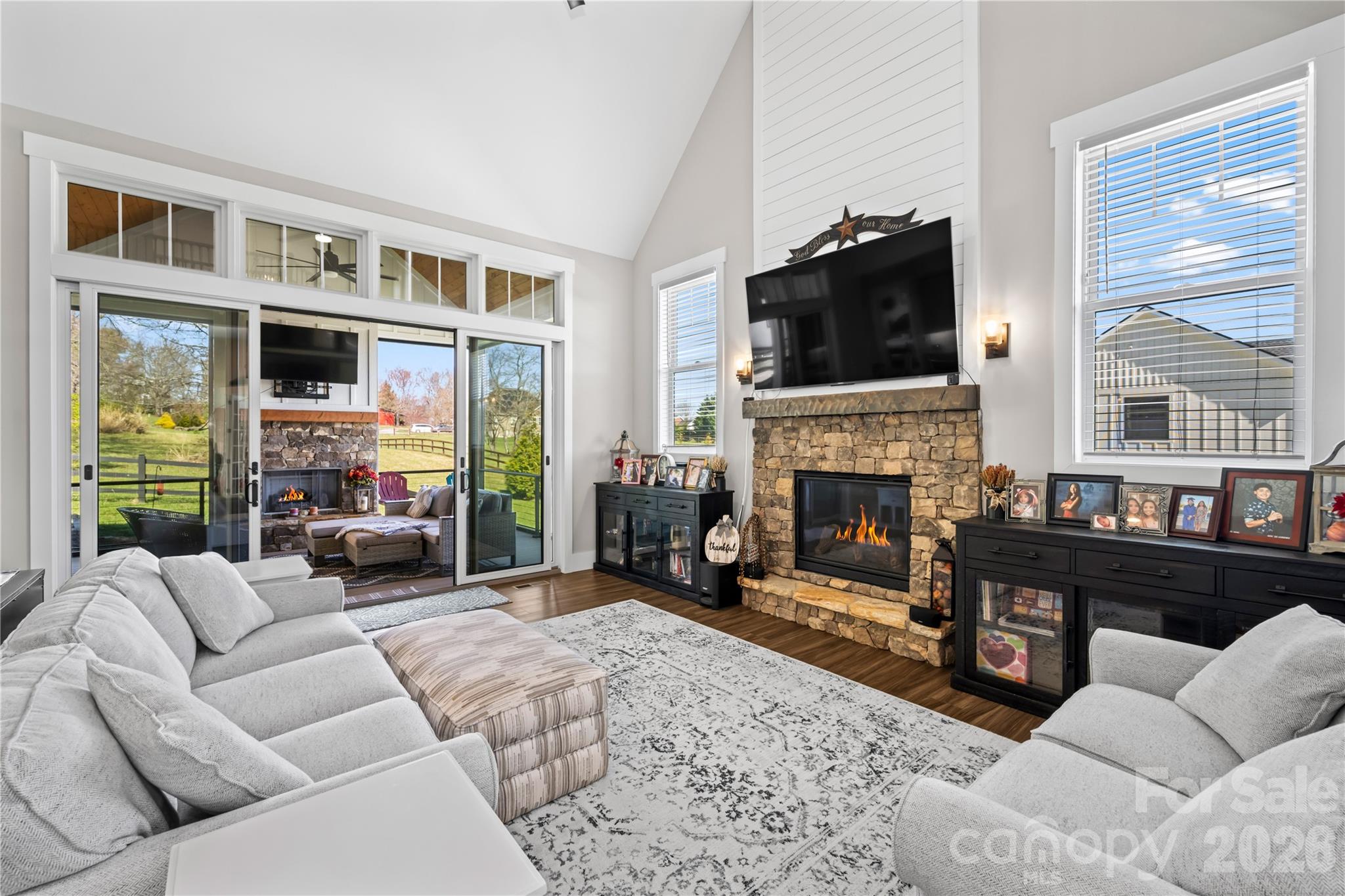 122 Wintercress Drive — Mills River