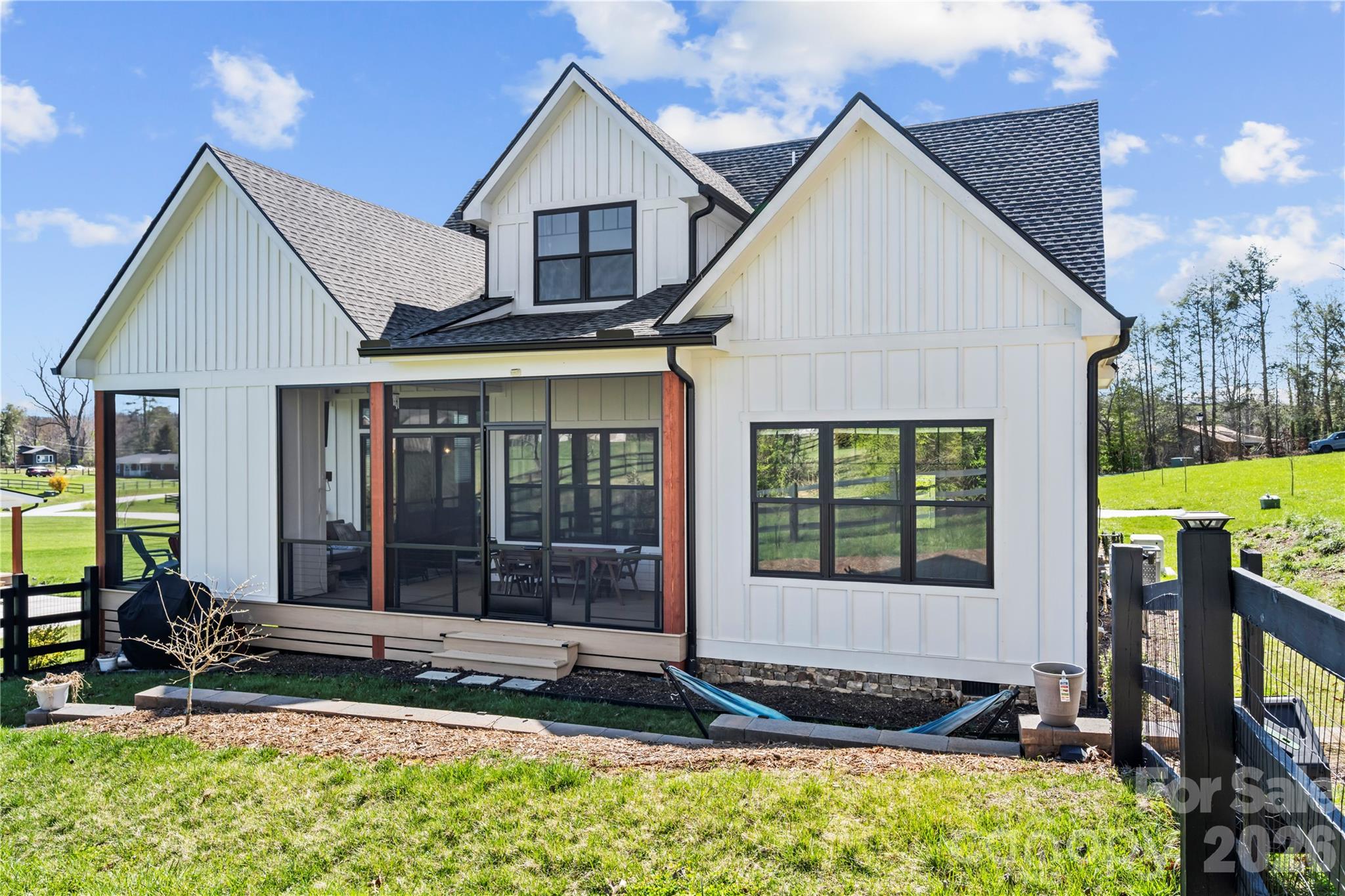 122 Wintercress Drive — Mills River