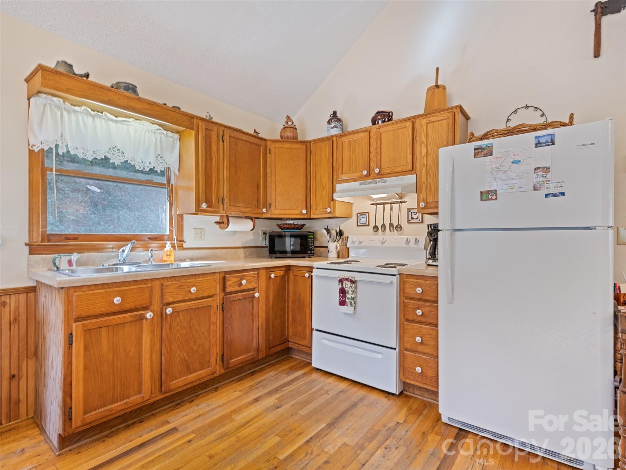46 Stump Lane — Maggie Valley
