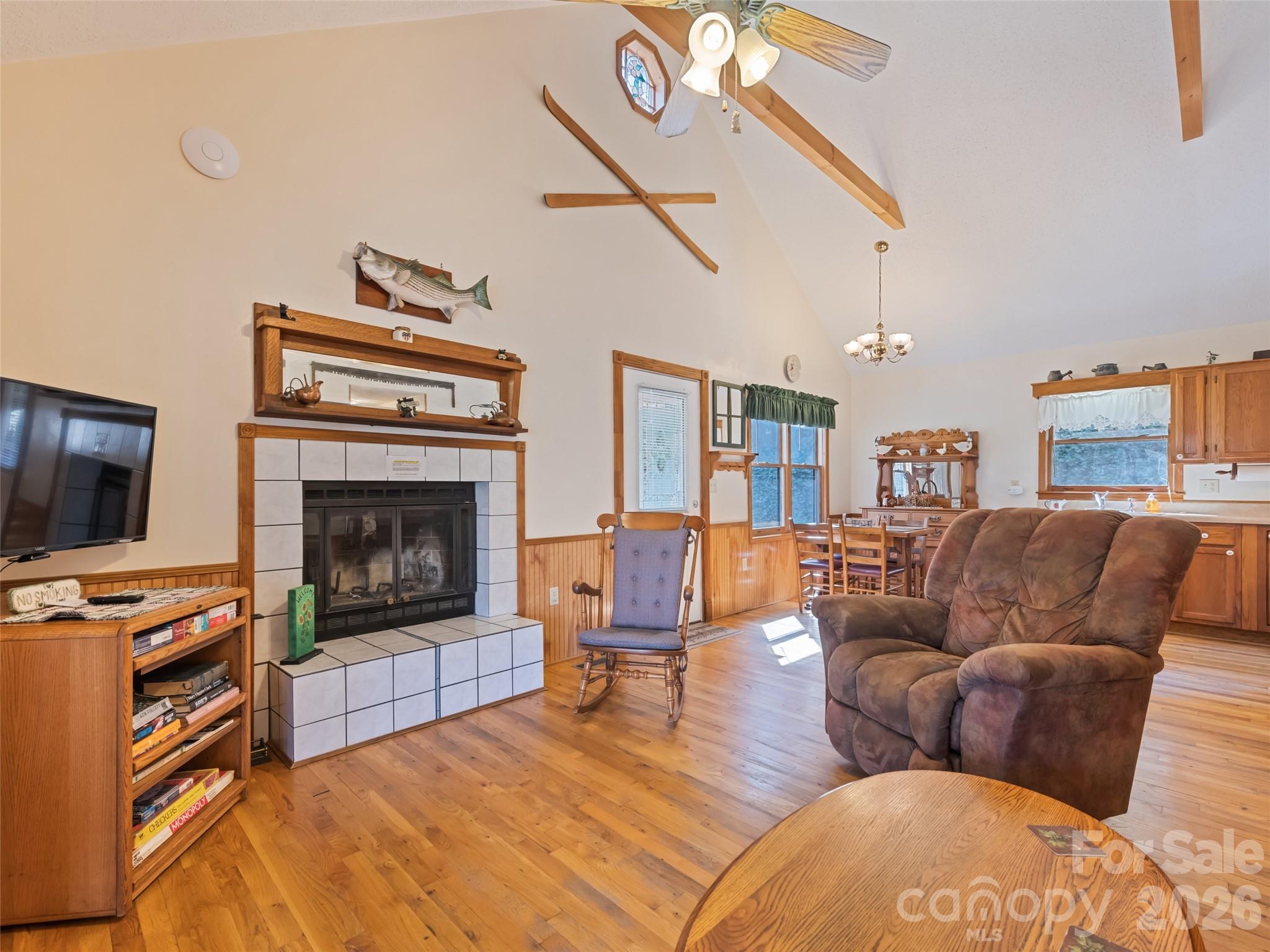 46 Stump Lane — Maggie Valley