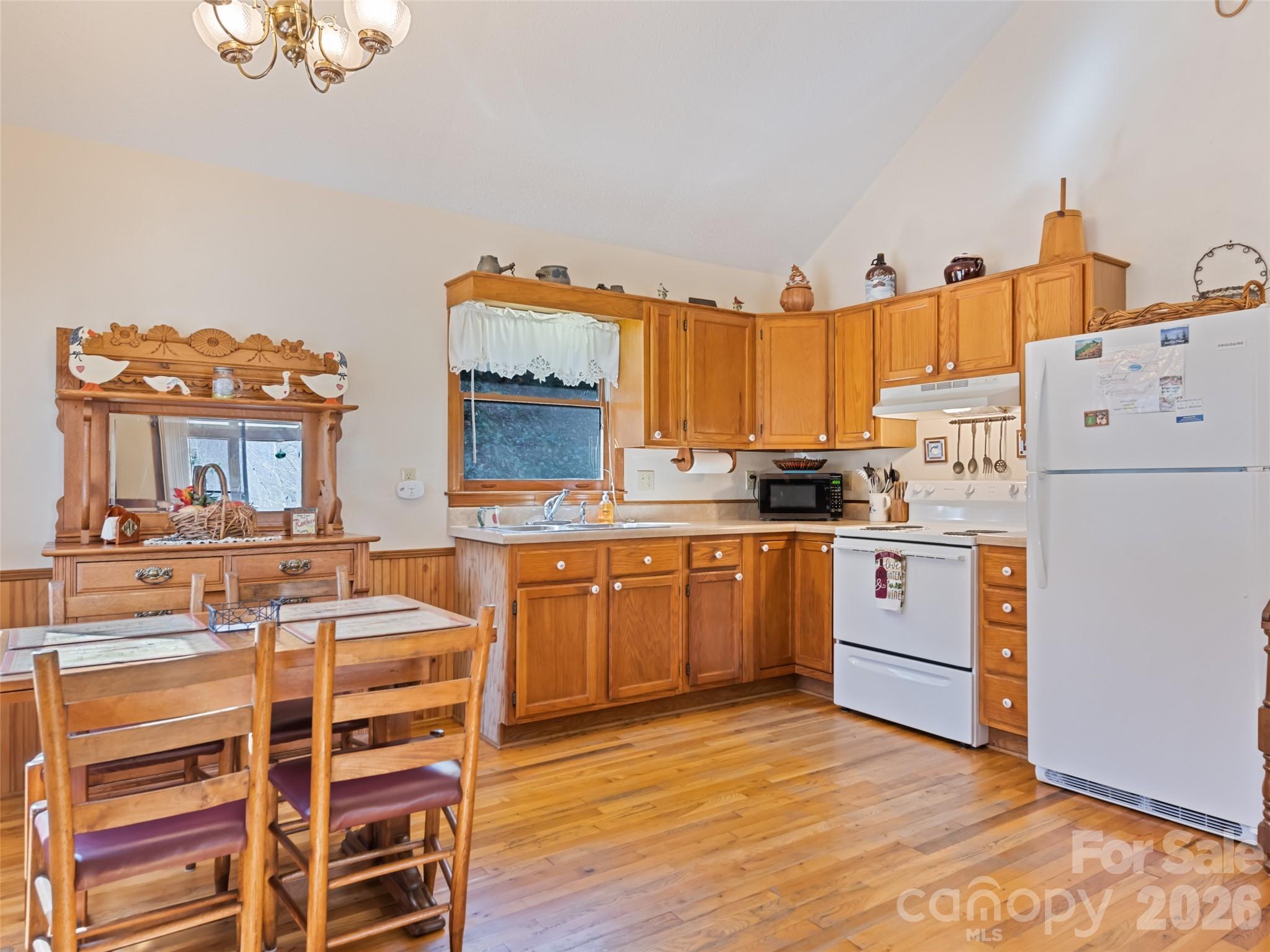 46 Stump Lane — Maggie Valley