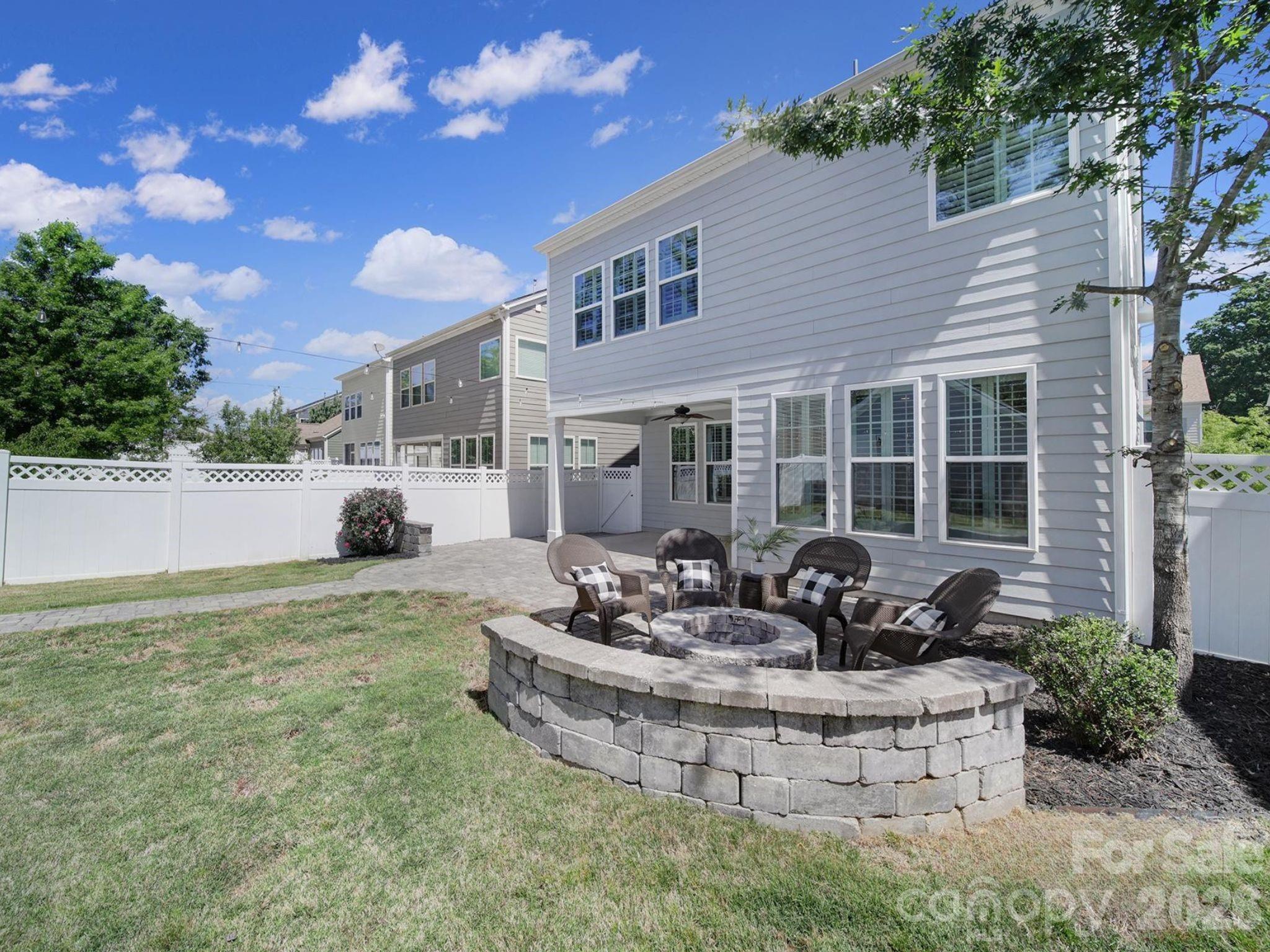 220 Helton Lane — Fort Mill