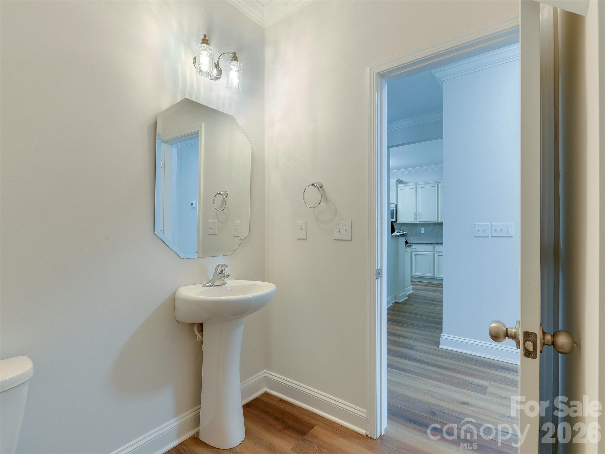 15229 Windward Lane — Lancaster