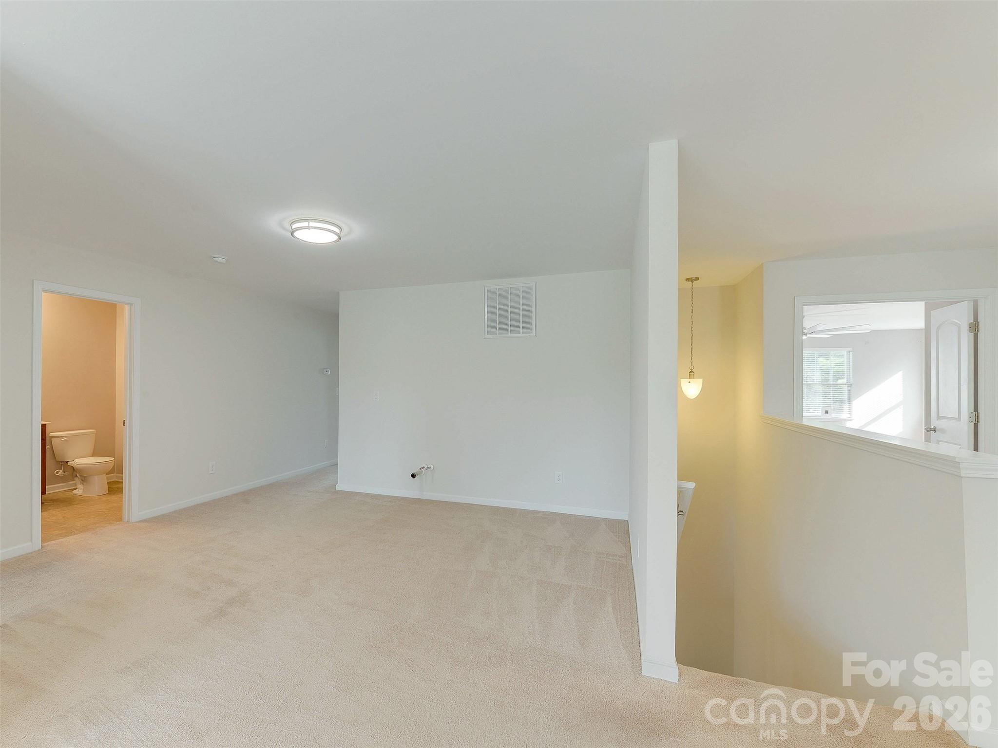 15229 Windward Lane — Lancaster