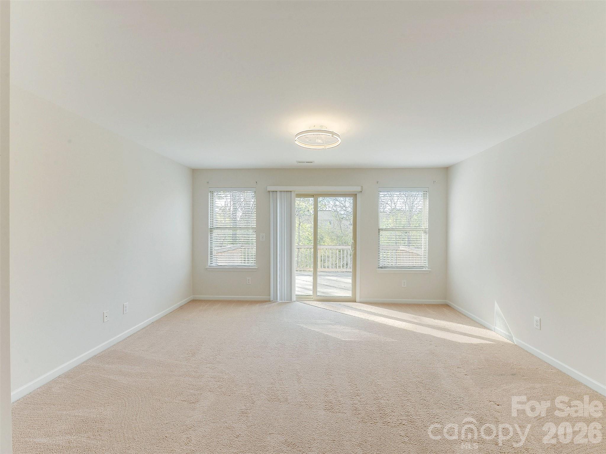 15229 Windward Lane — Lancaster