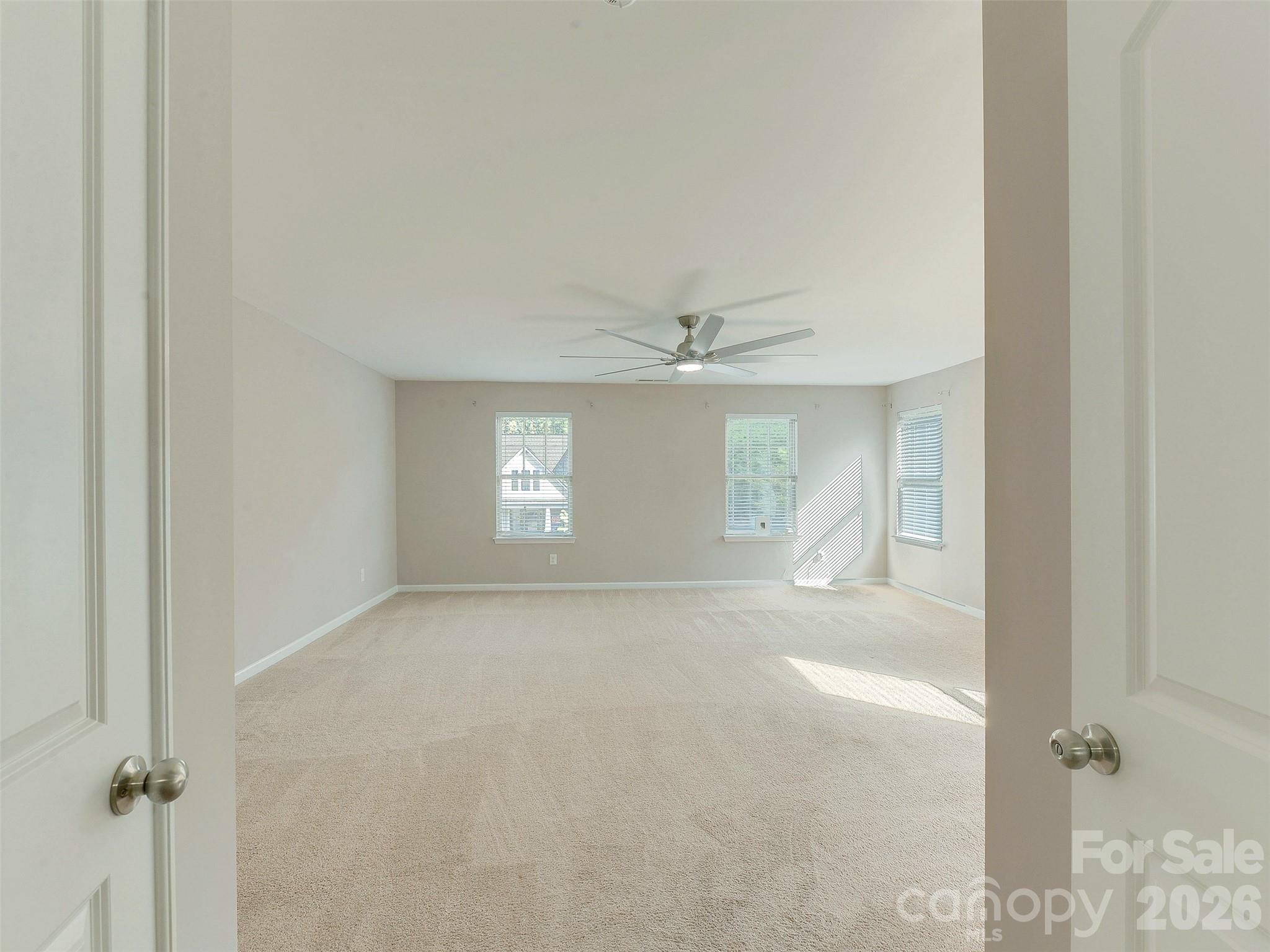 15229 Windward Lane — Lancaster
