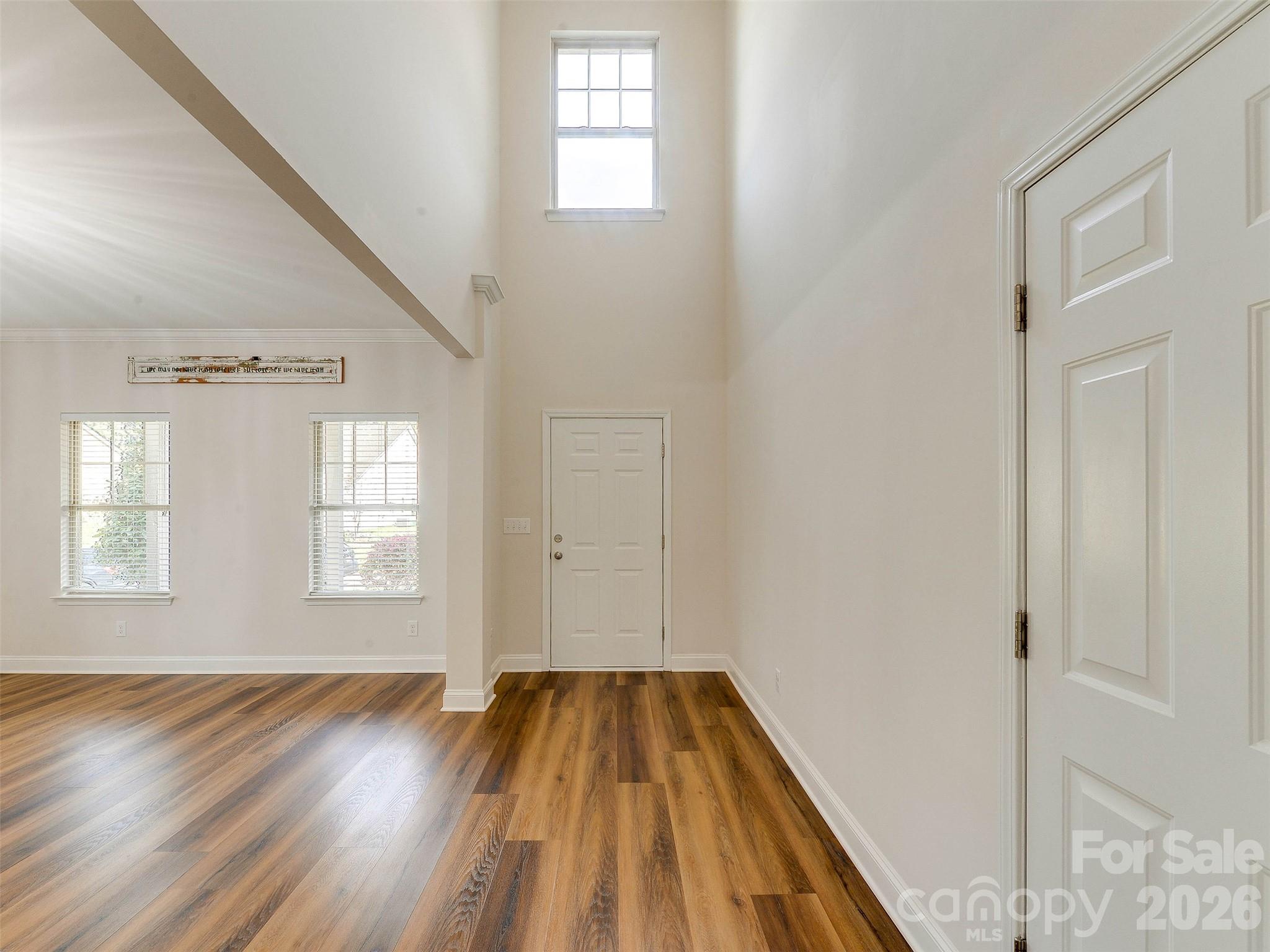 15229 Windward Lane — Lancaster