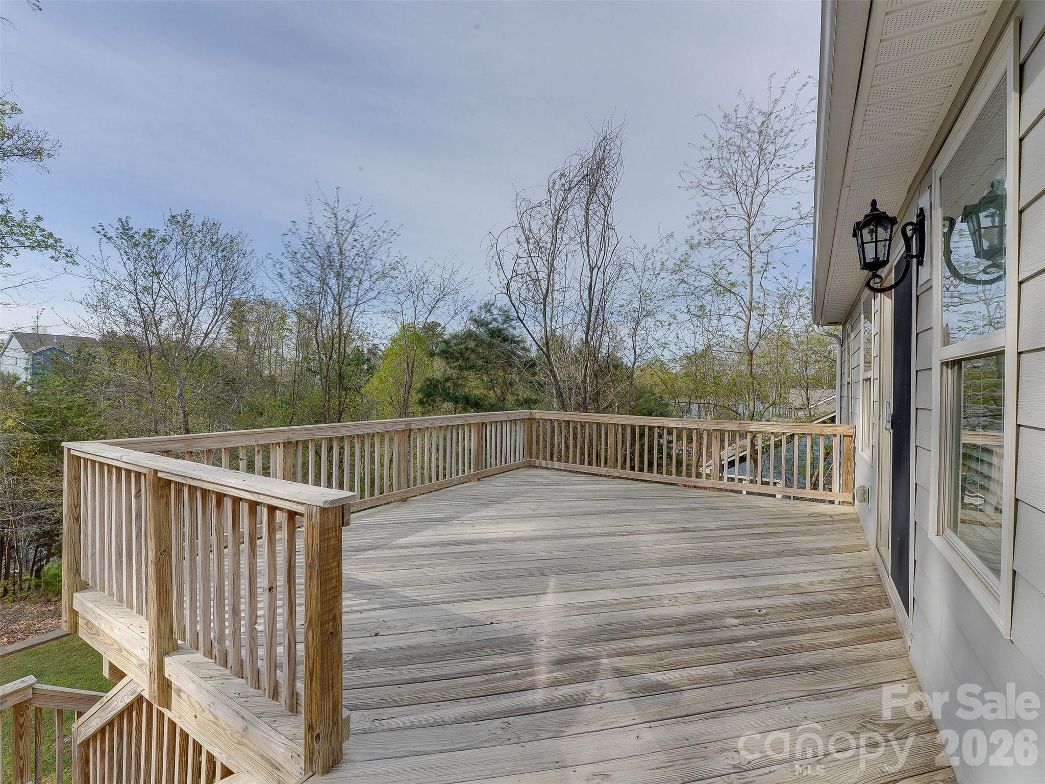 15229 Windward Lane — Lancaster
