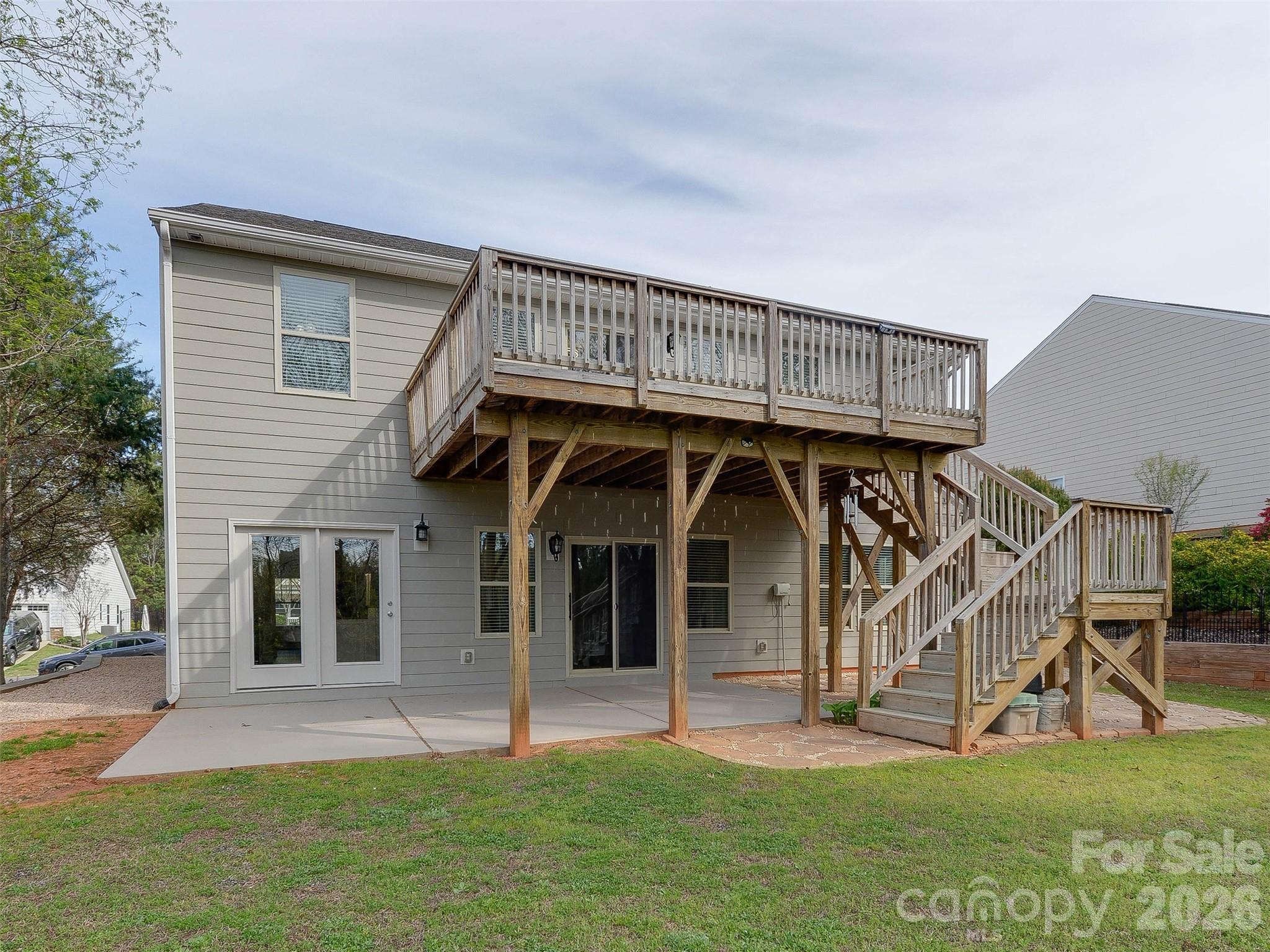 15229 Windward Lane — Lancaster