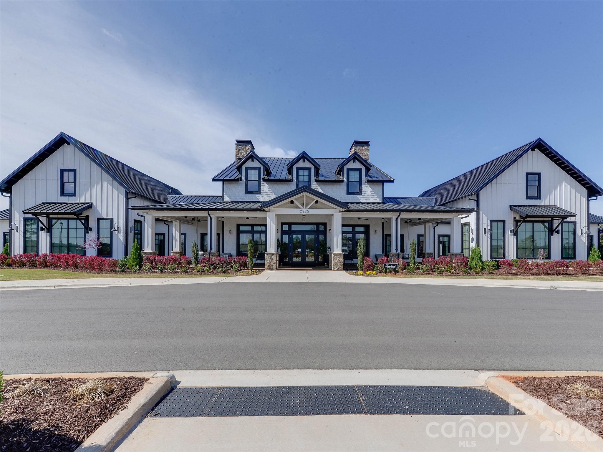 15229 Windward Lane — Lancaster