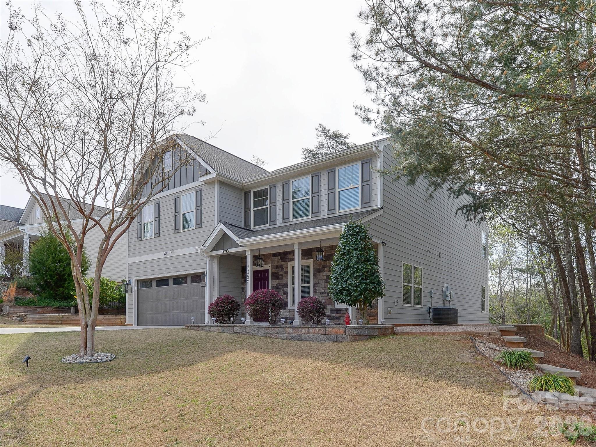 15229 Windward Lane — Lancaster