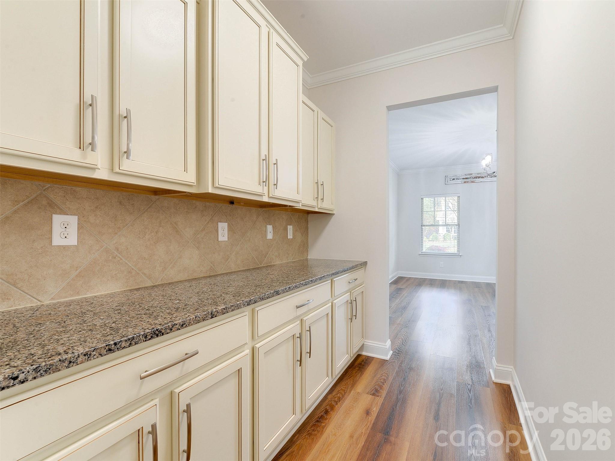15229 Windward Lane — Lancaster