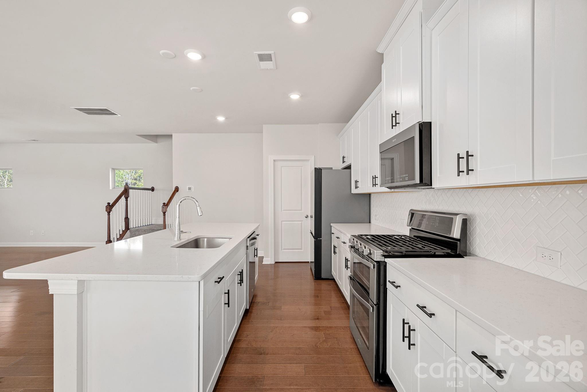 11935 Red Leaf Drive — Charlotte