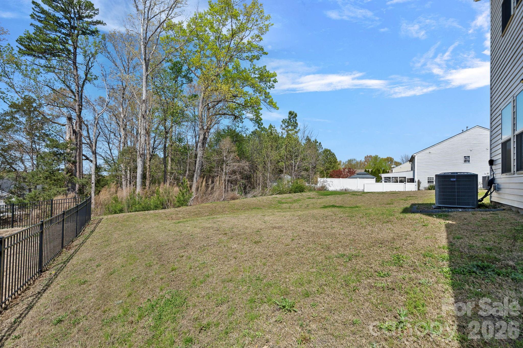 11935 Red Leaf Drive — Charlotte