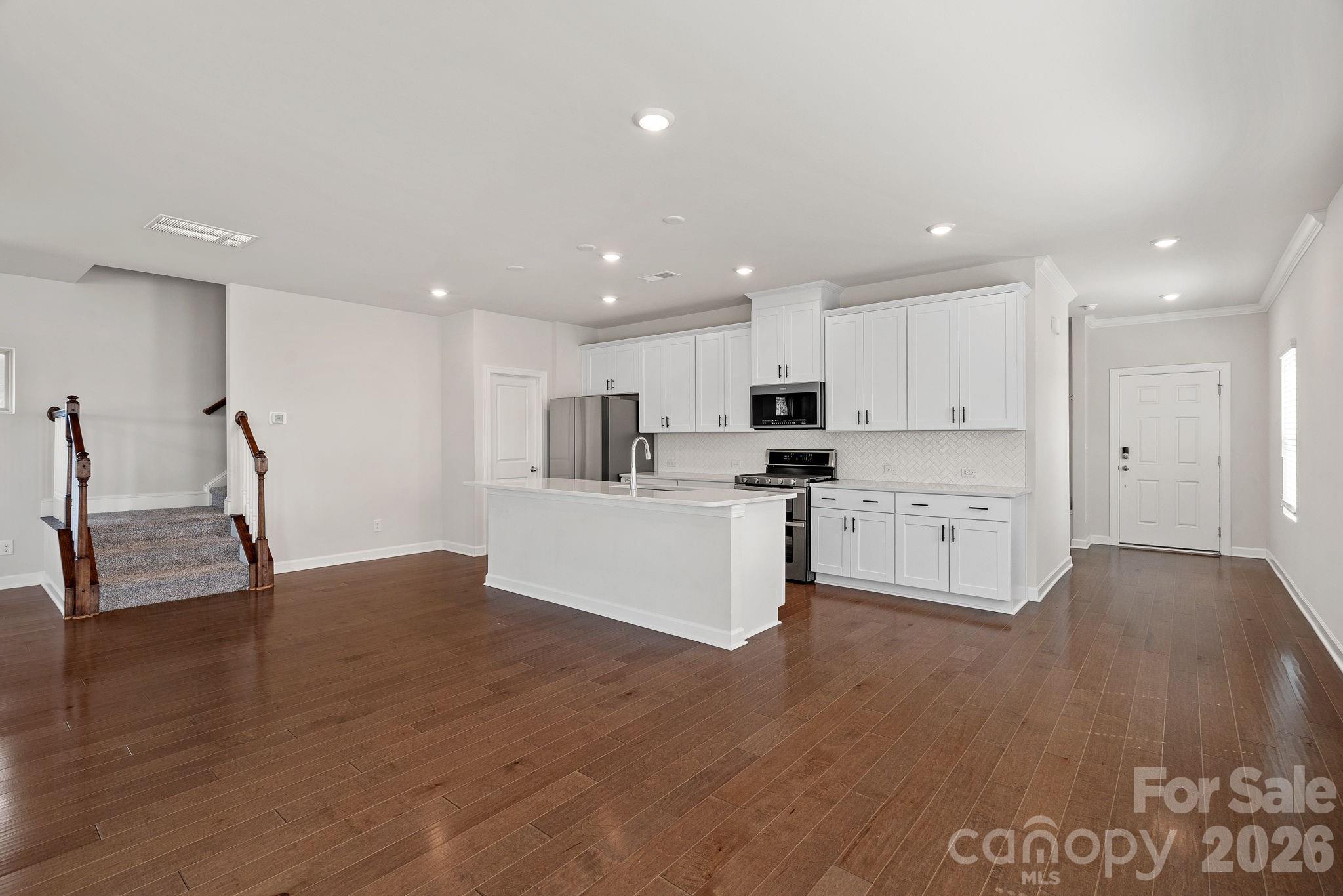 11935 Red Leaf Drive — Charlotte