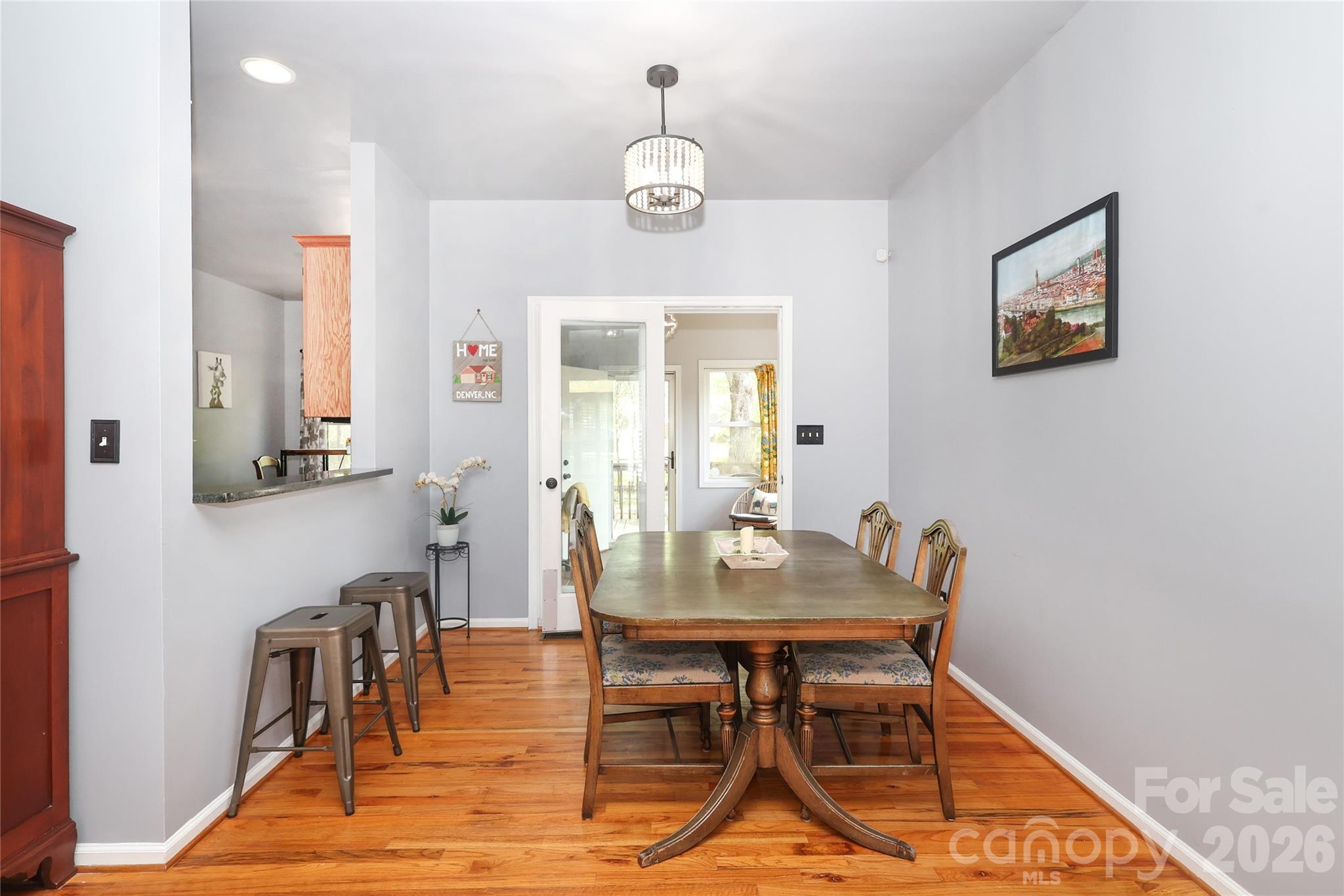 7982 King Arthurs Court — Denver
