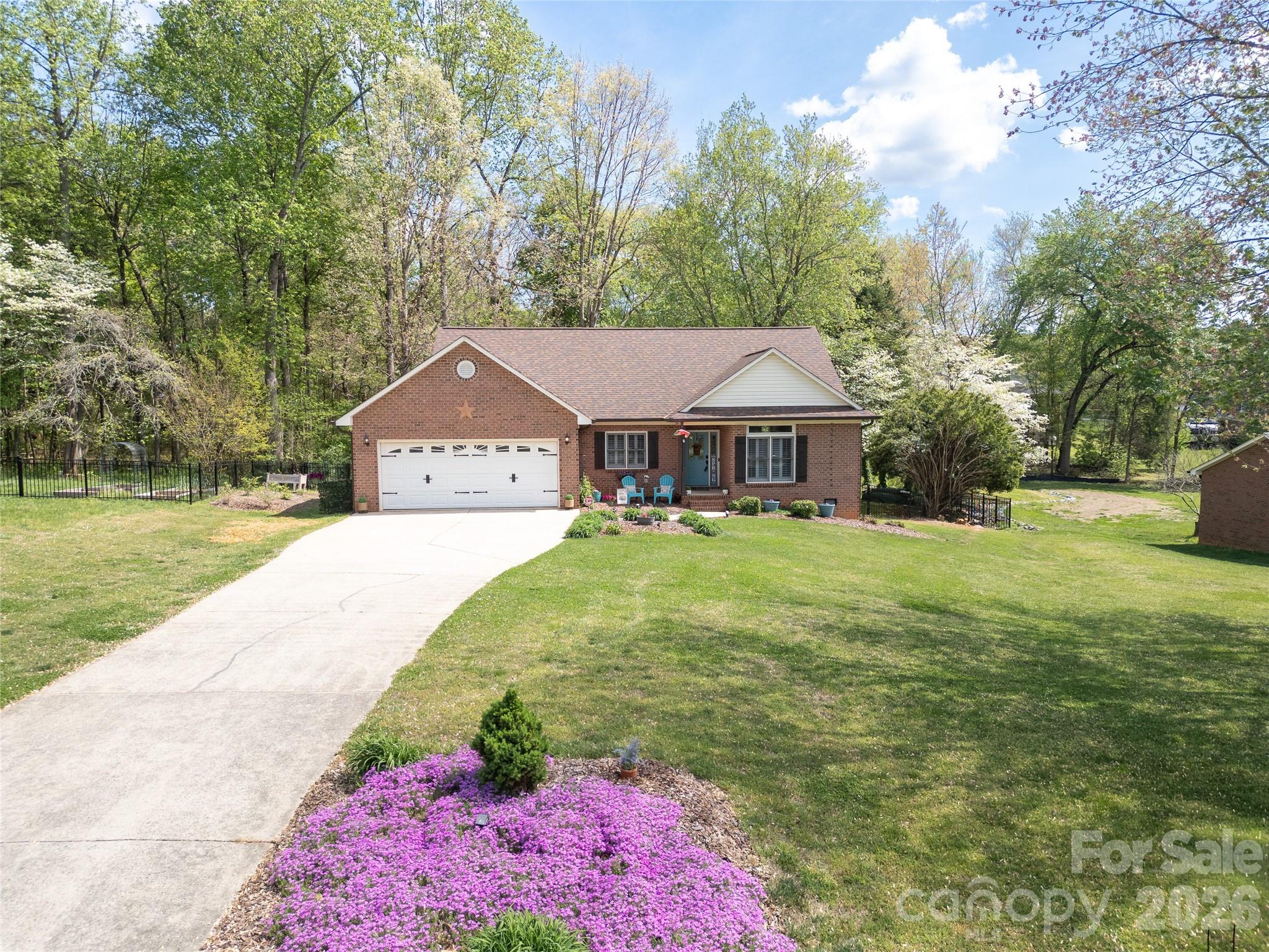 7982 King Arthurs Court — Denver