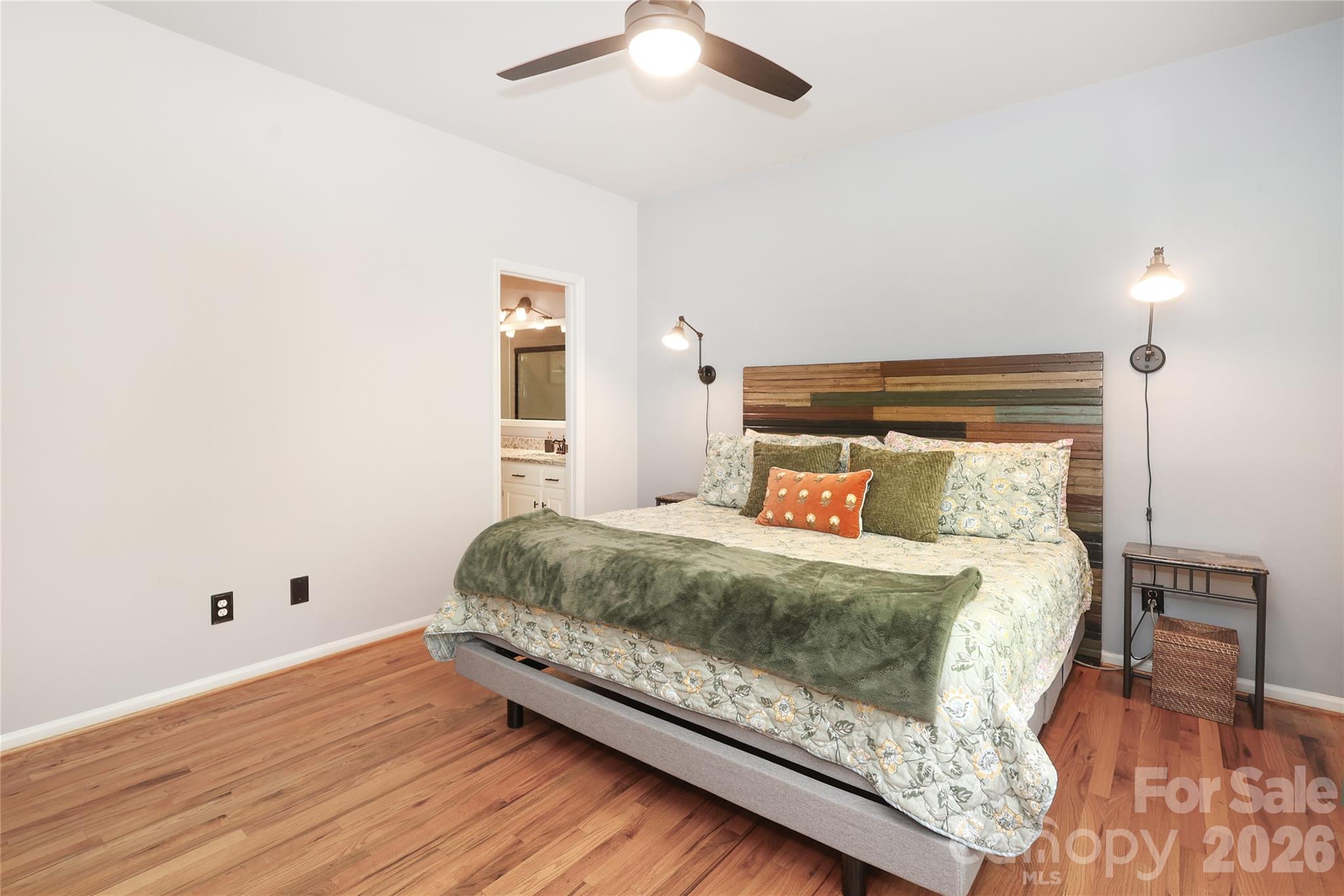 7982 King Arthurs Court — Denver
