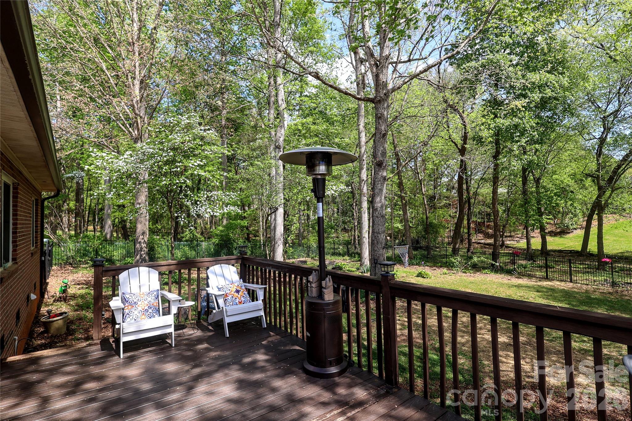7982 King Arthurs Court — Denver